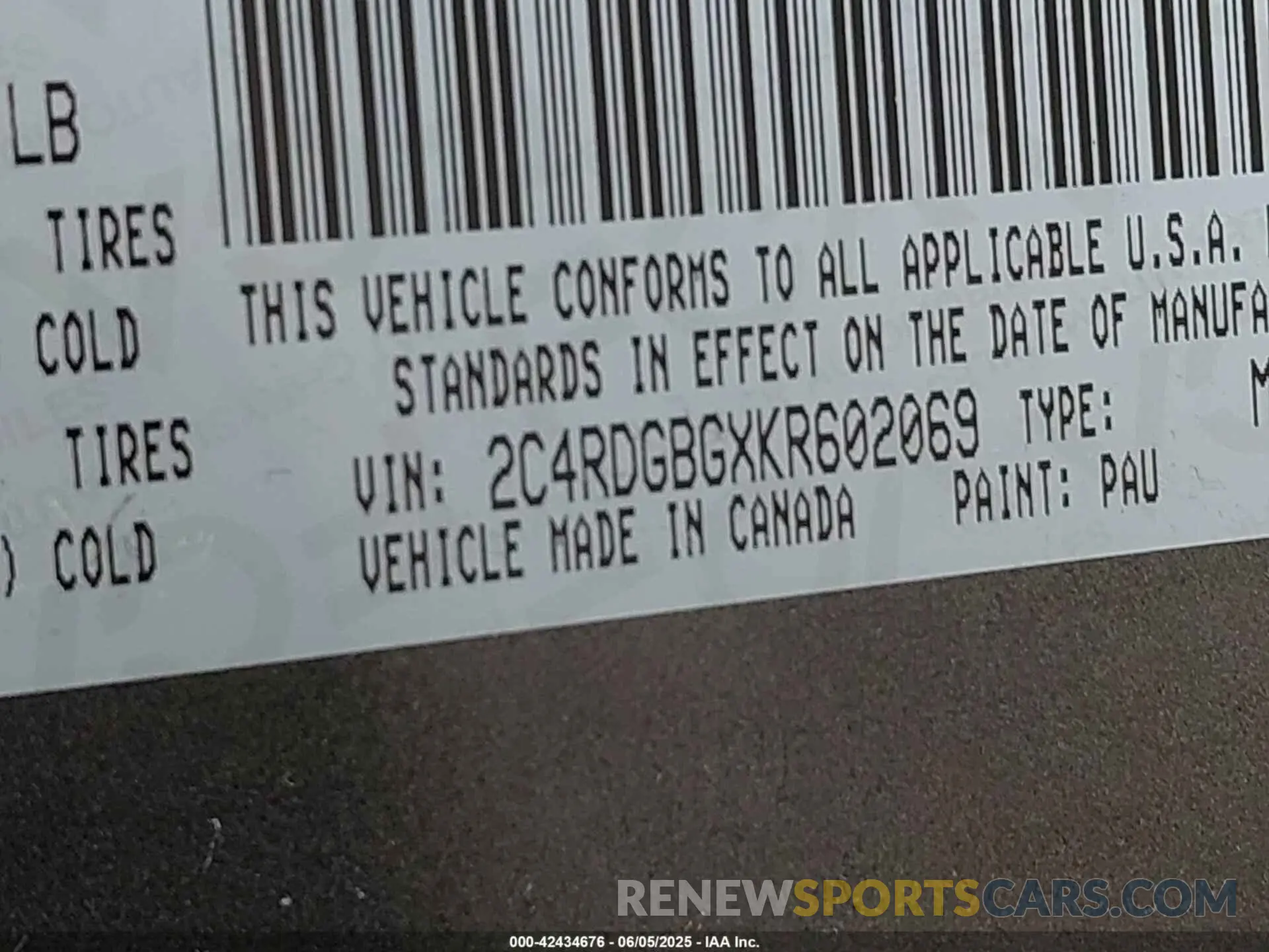 9 Photograph of a damaged car 2C4RDGBGXKR602069 DODGE GRAND CARAVAN 2019
