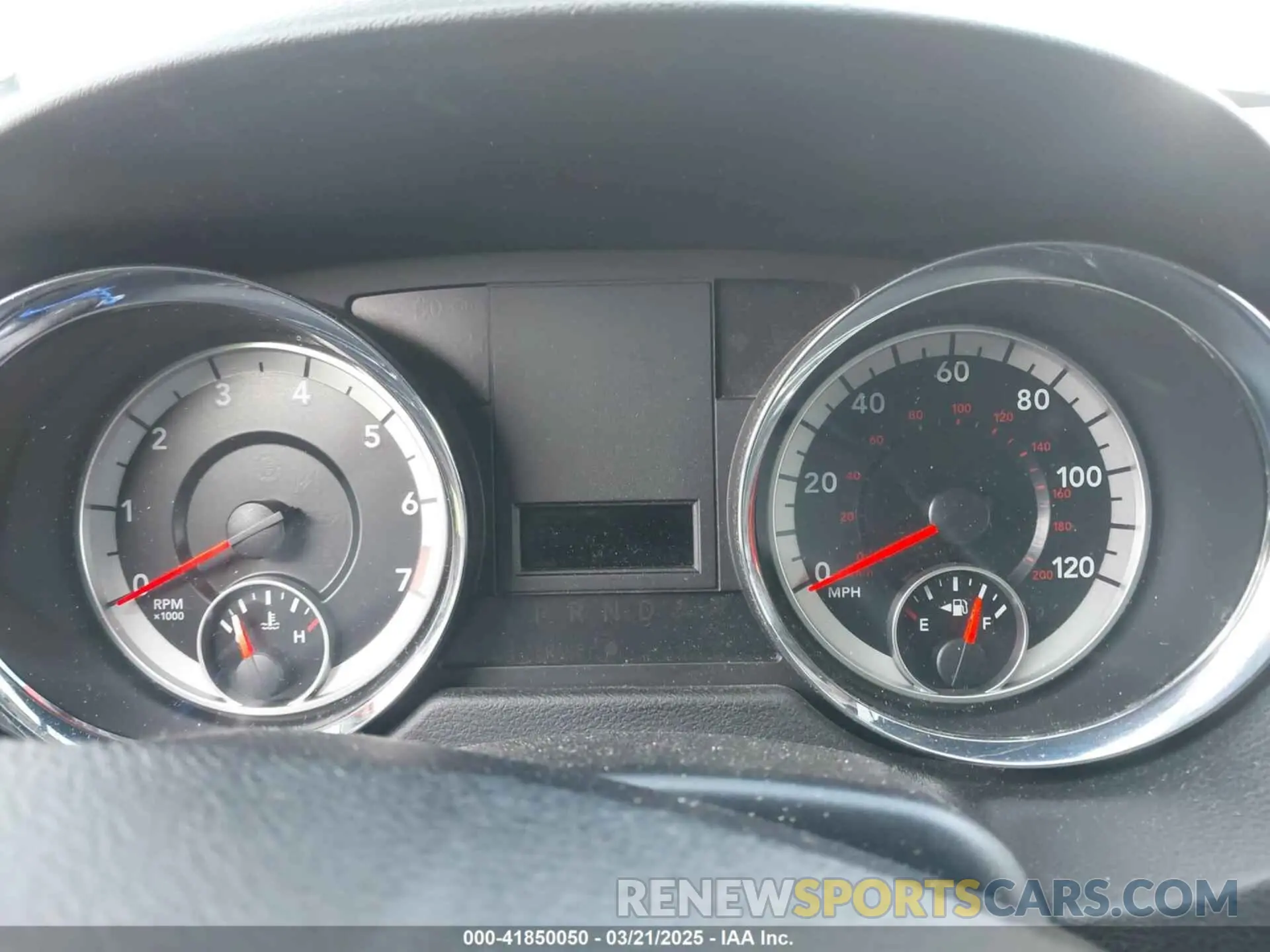 16 Photograph of a damaged car 2C4RDGBGXKR608275 DODGE GRAND CARAVAN 2019