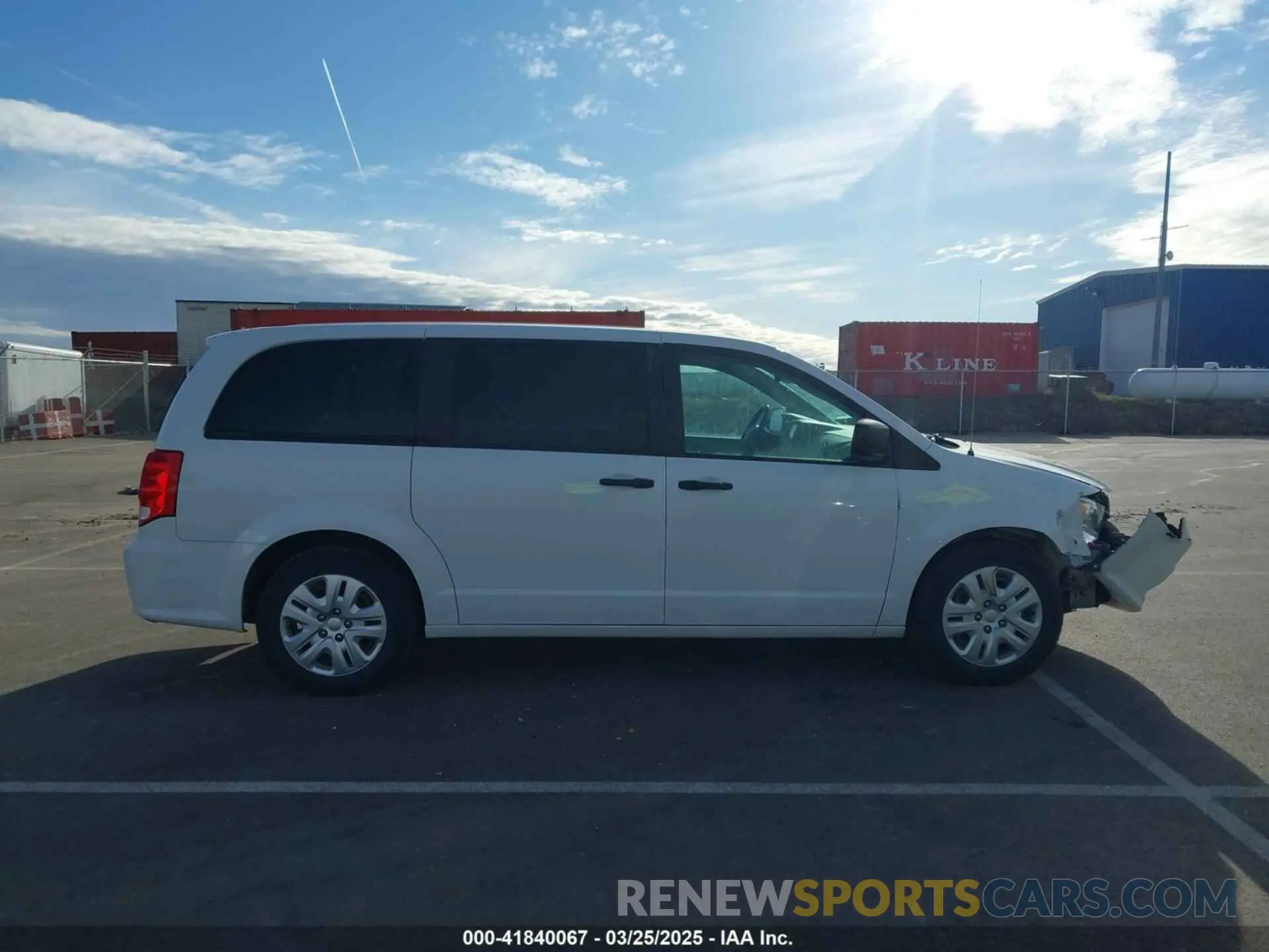 13 Photograph of a damaged car 2C4RDGBGXKR682747 DODGE GRAND CARAVAN 2019