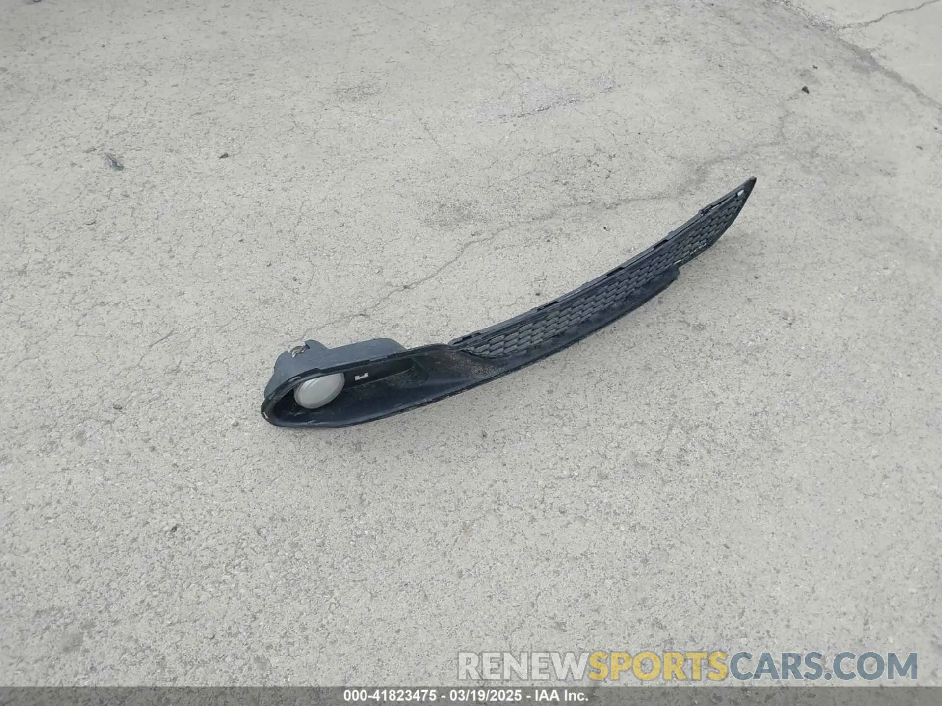 12 Photograph of a damaged car 2C4RDGCG0KR547100 DODGE GRAND CARAVAN 2019
