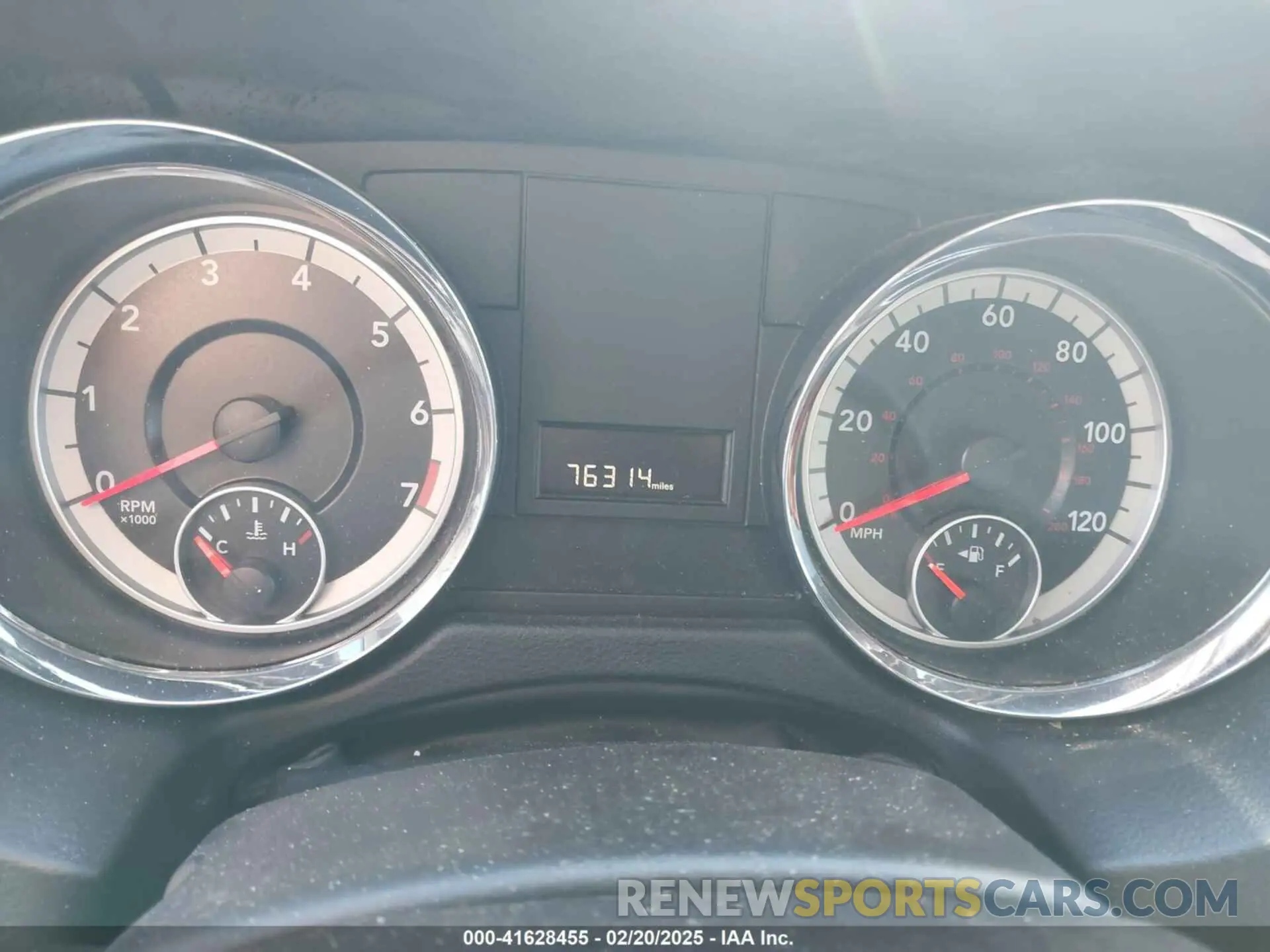 7 Photograph of a damaged car 2C4RDGCG0KR563751 DODGE GRAND CARAVAN 2019