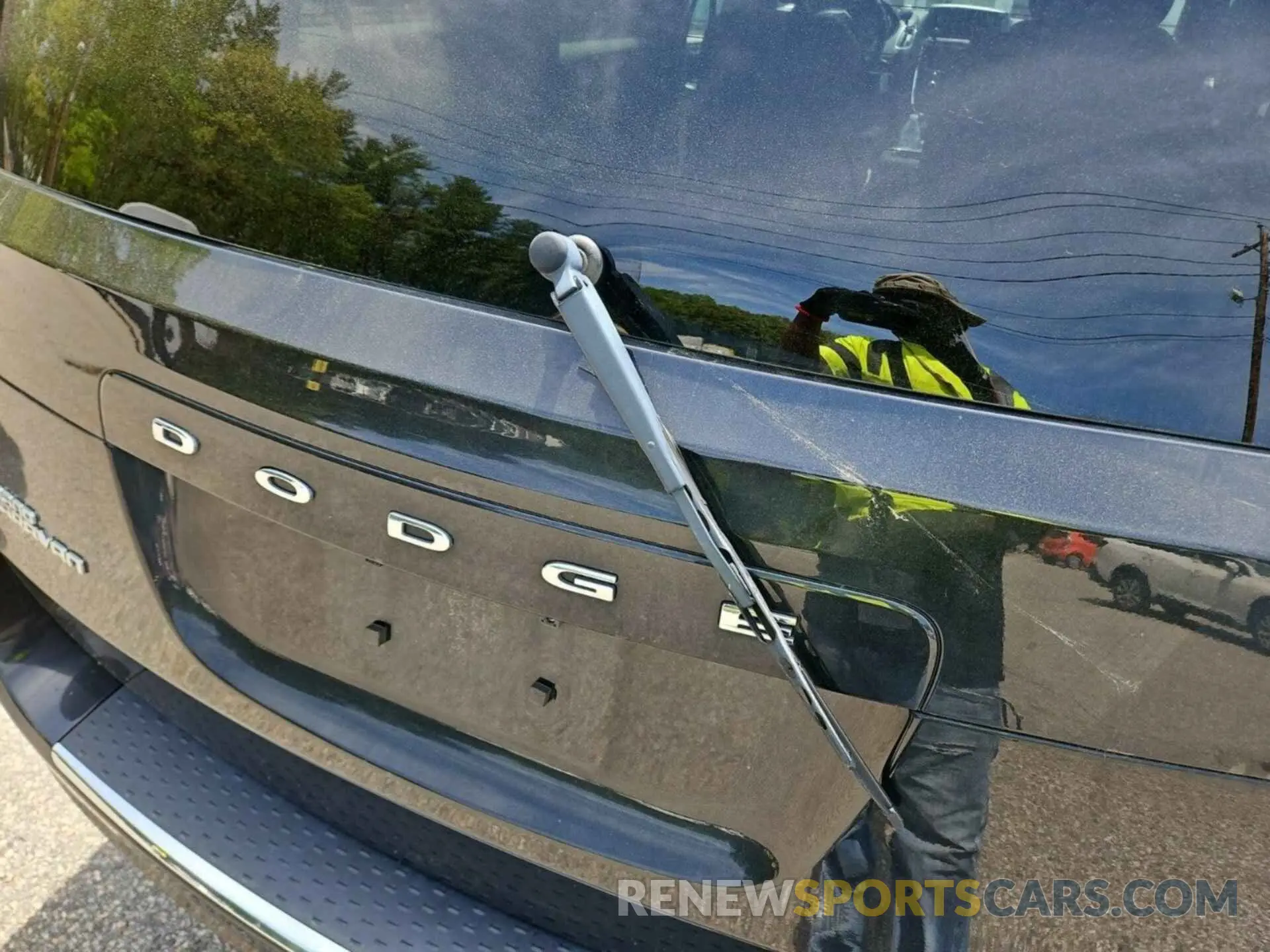 9 Photograph of a damaged car 2C4RDGCG0KR600359 DODGE GRAND CARAVAN 2019