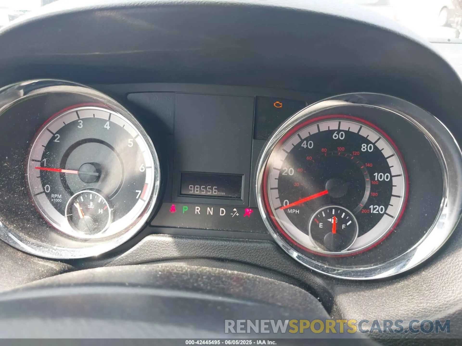 7 Photograph of a damaged car 2C4RDGCG0KR695358 DODGE GRAND CARAVAN 2019