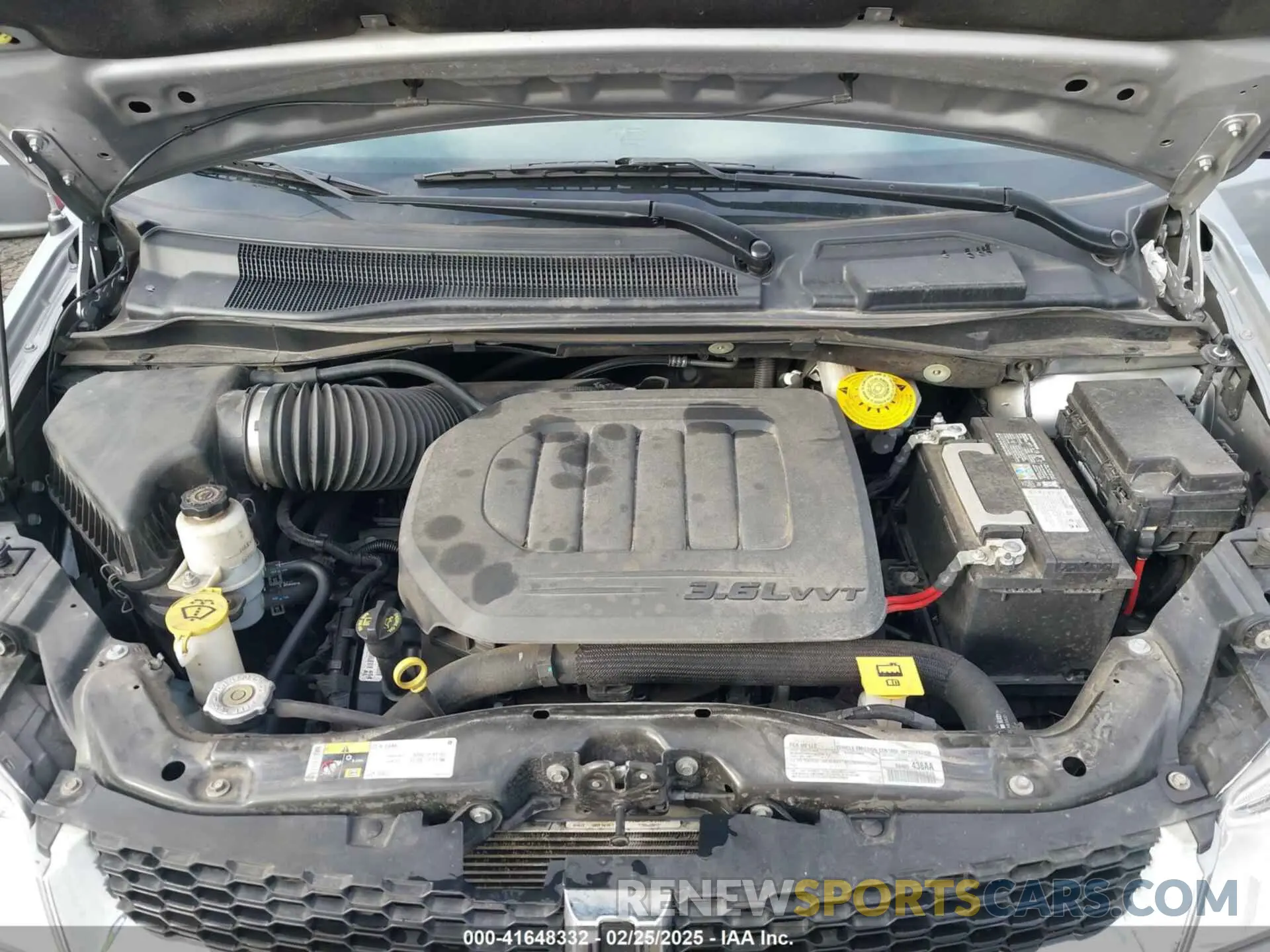10 Photograph of a damaged car 2C4RDGCG0KR786940 DODGE GRAND CARAVAN 2019