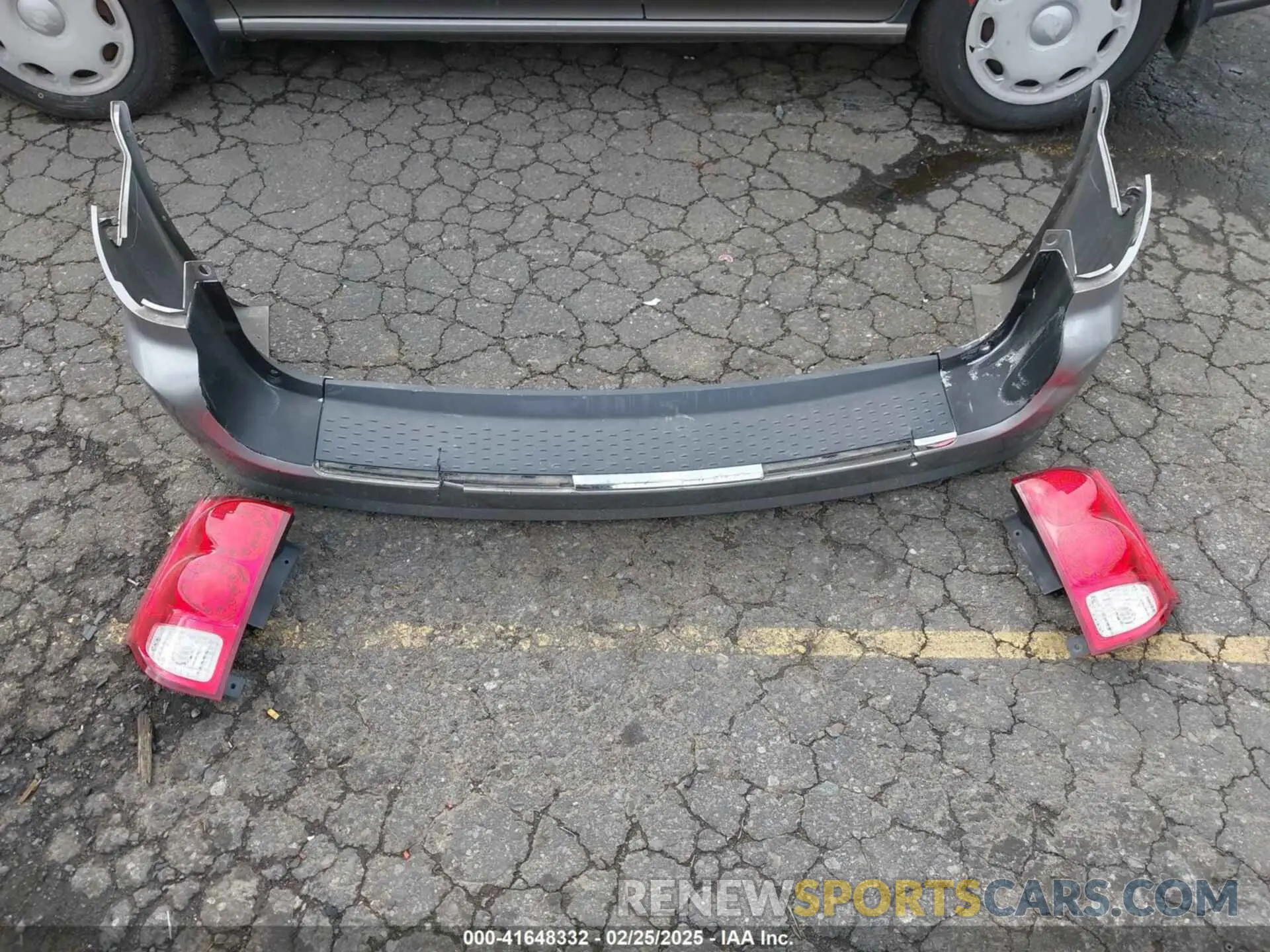 12 Photograph of a damaged car 2C4RDGCG0KR786940 DODGE GRAND CARAVAN 2019