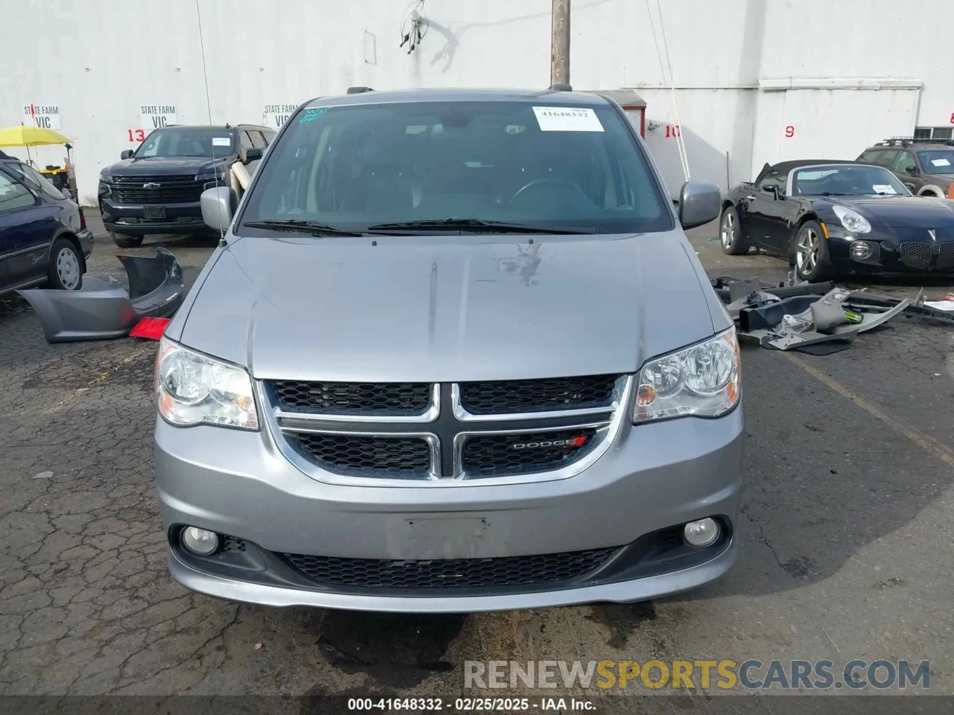 13 Photograph of a damaged car 2C4RDGCG0KR786940 DODGE GRAND CARAVAN 2019