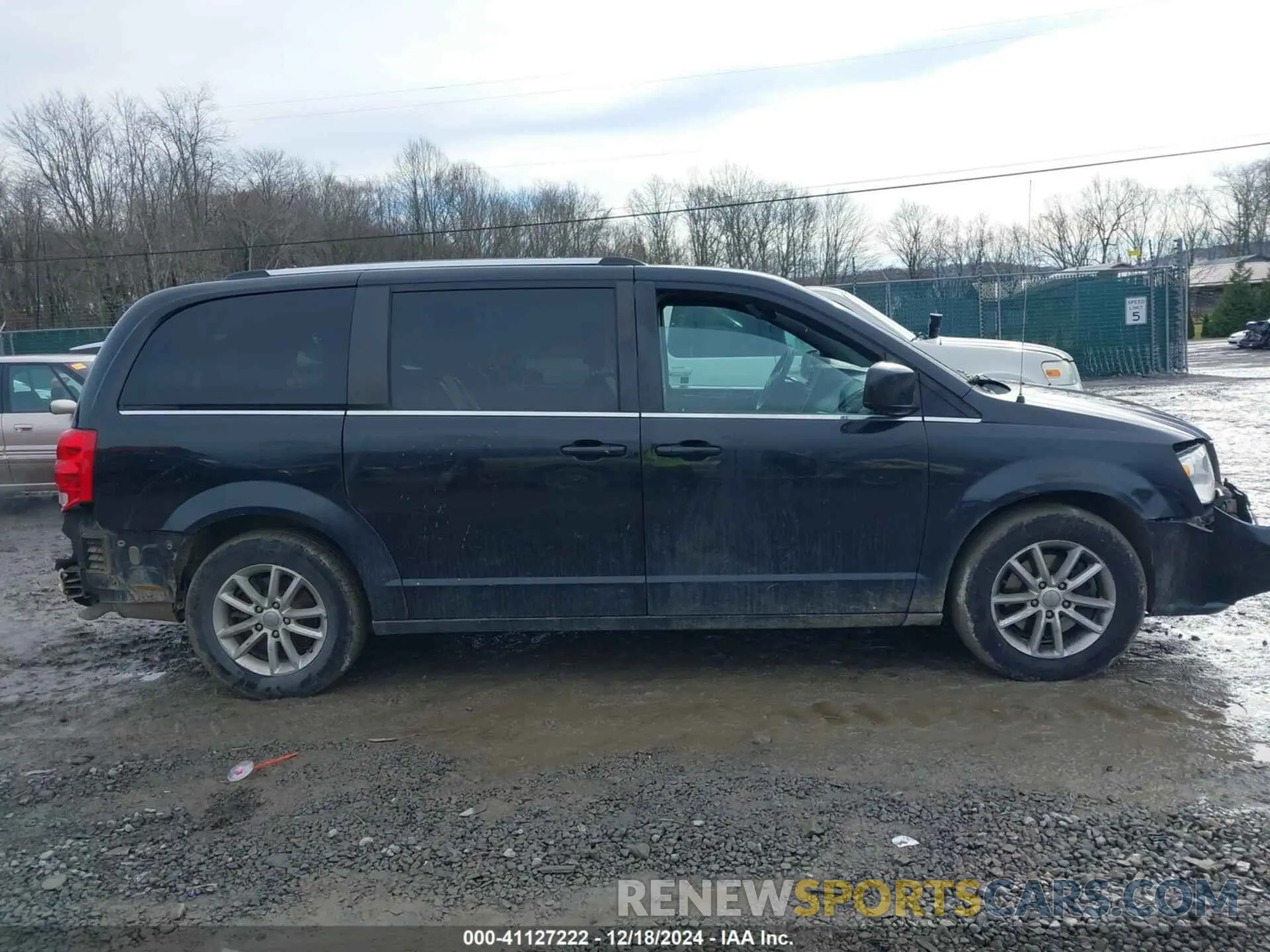 13 Photograph of a damaged car 2C4RDGCG1KR544996 DODGE GRAND CARAVAN 2019