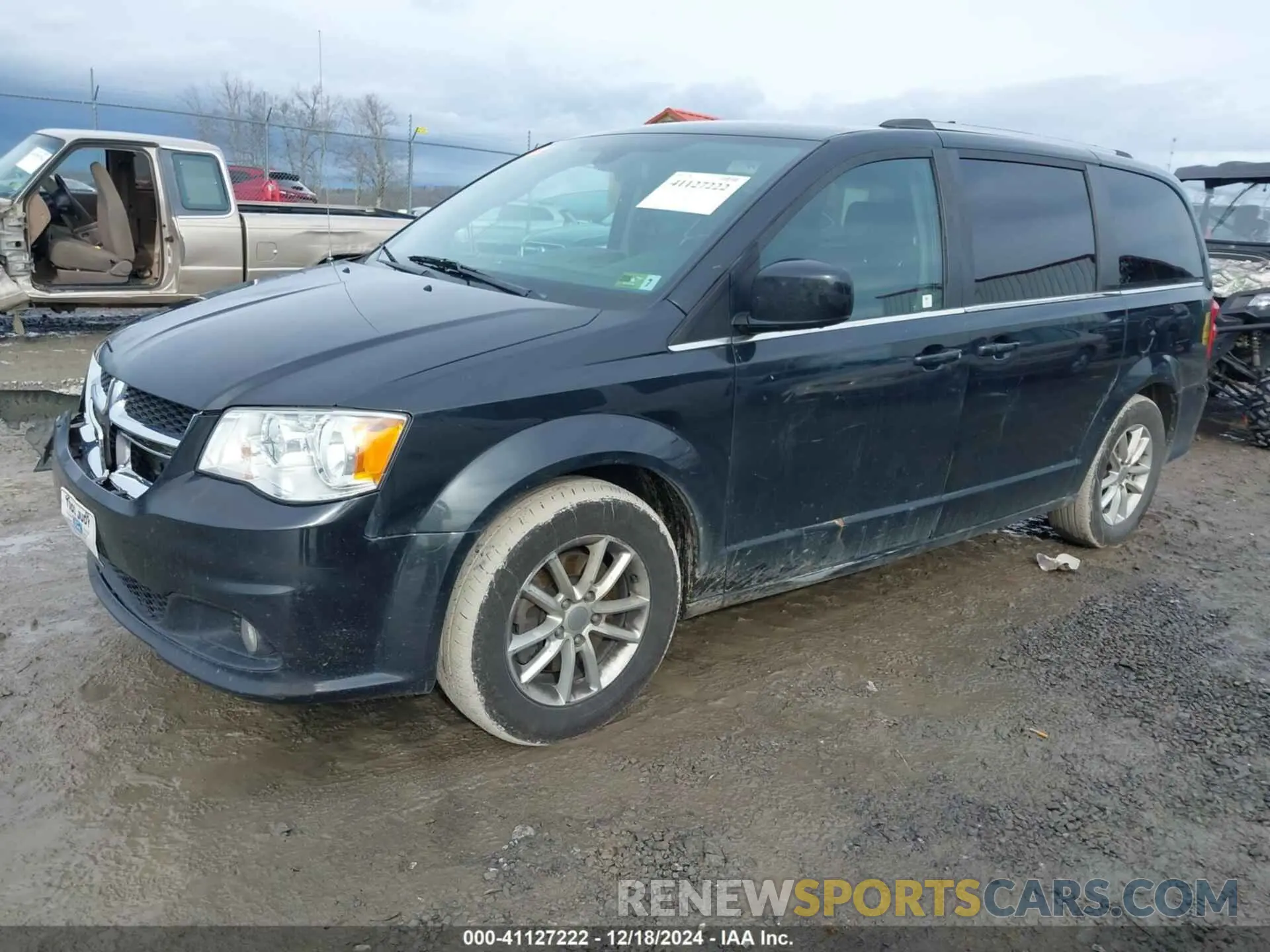 2 Photograph of a damaged car 2C4RDGCG1KR544996 DODGE GRAND CARAVAN 2019