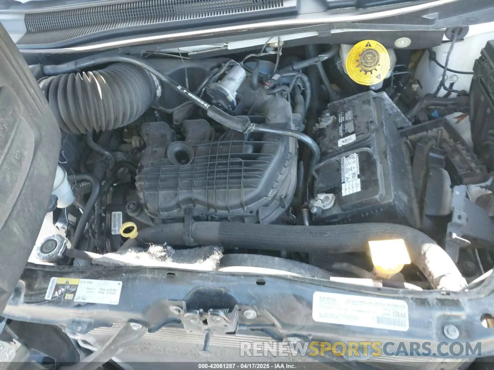 10 Photograph of a damaged car 2C4RDGCG1KR545775 DODGE GRAND CARAVAN 2019
