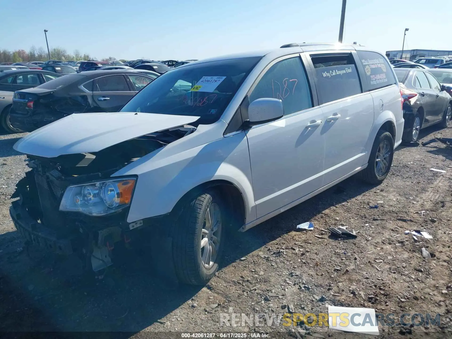 2 Photograph of a damaged car 2C4RDGCG1KR545775 DODGE GRAND CARAVAN 2019