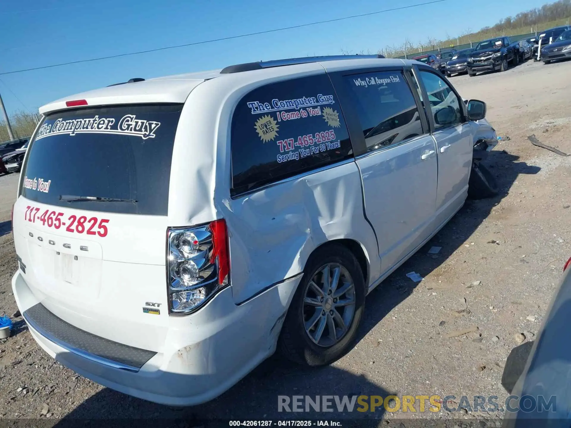 4 Photograph of a damaged car 2C4RDGCG1KR545775 DODGE GRAND CARAVAN 2019