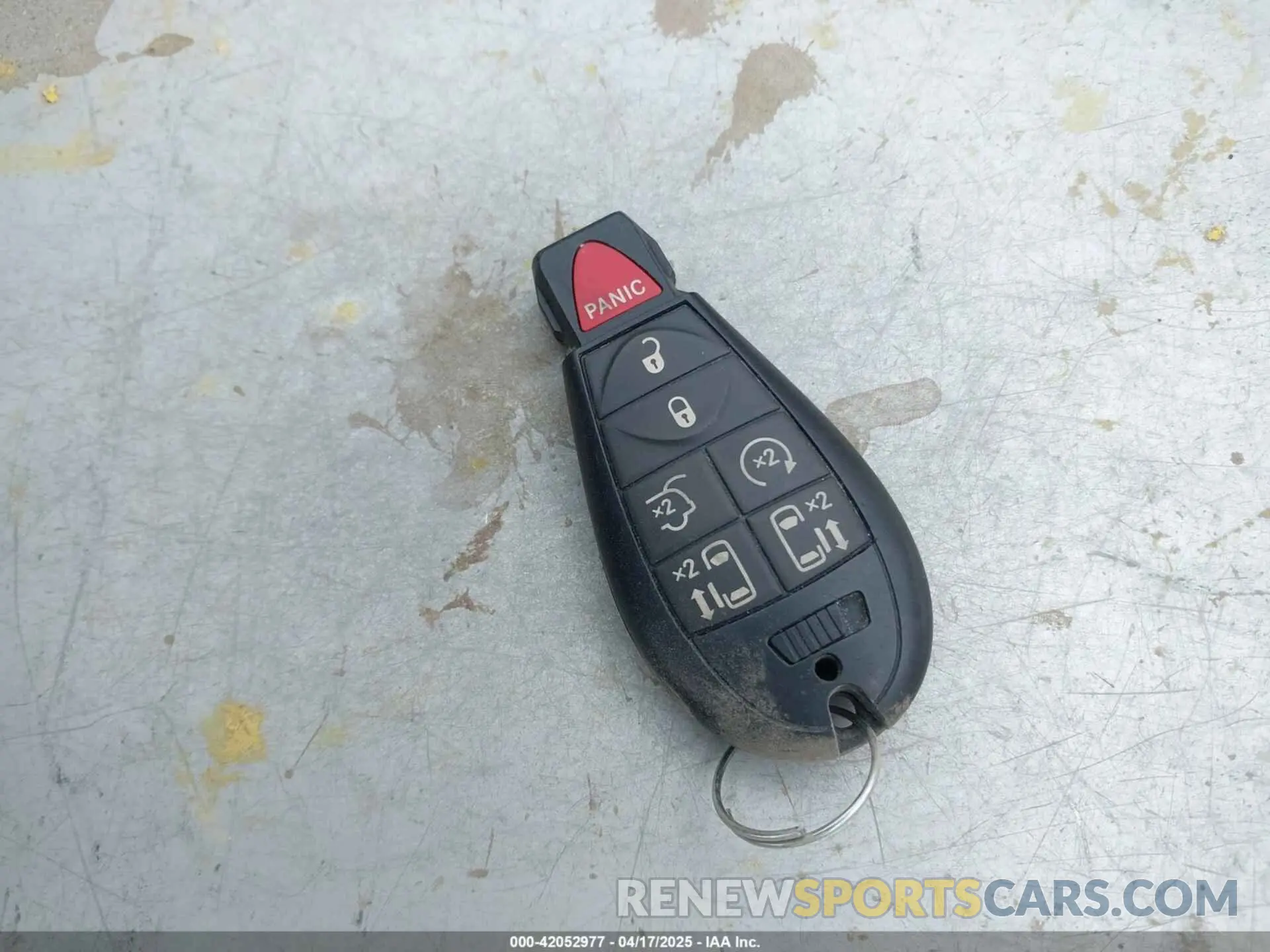 11 Photograph of a damaged car 2C4RDGCG1KR663986 DODGE GRAND CARAVAN 2019