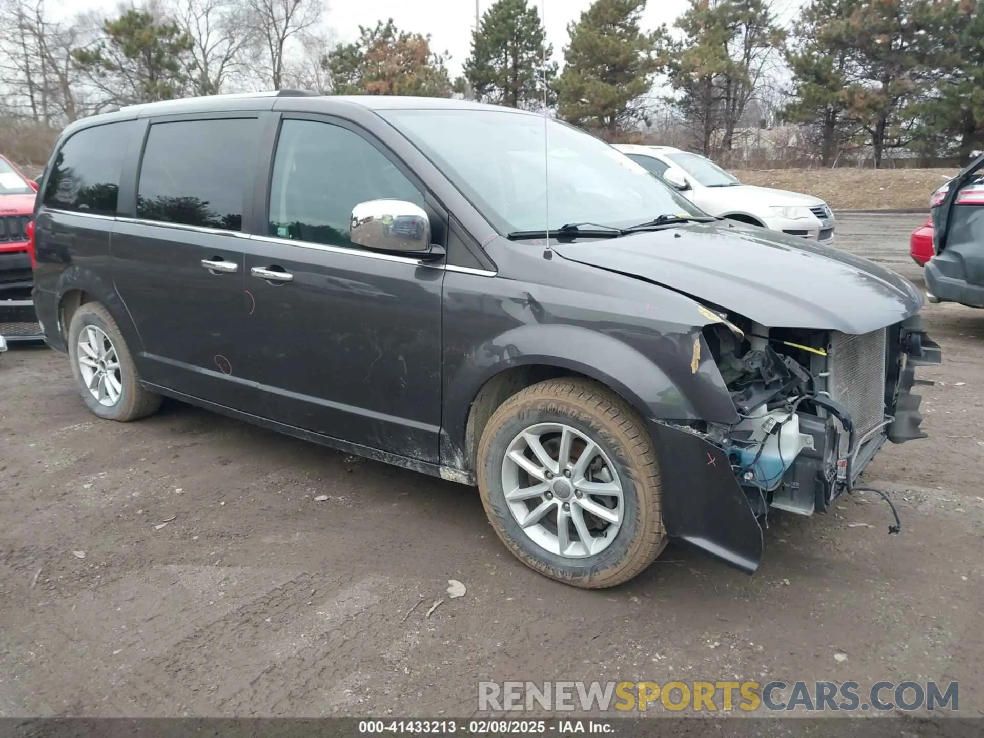 1 Photograph of a damaged car 2C4RDGCG1KR690850 DODGE GRAND CARAVAN 2019