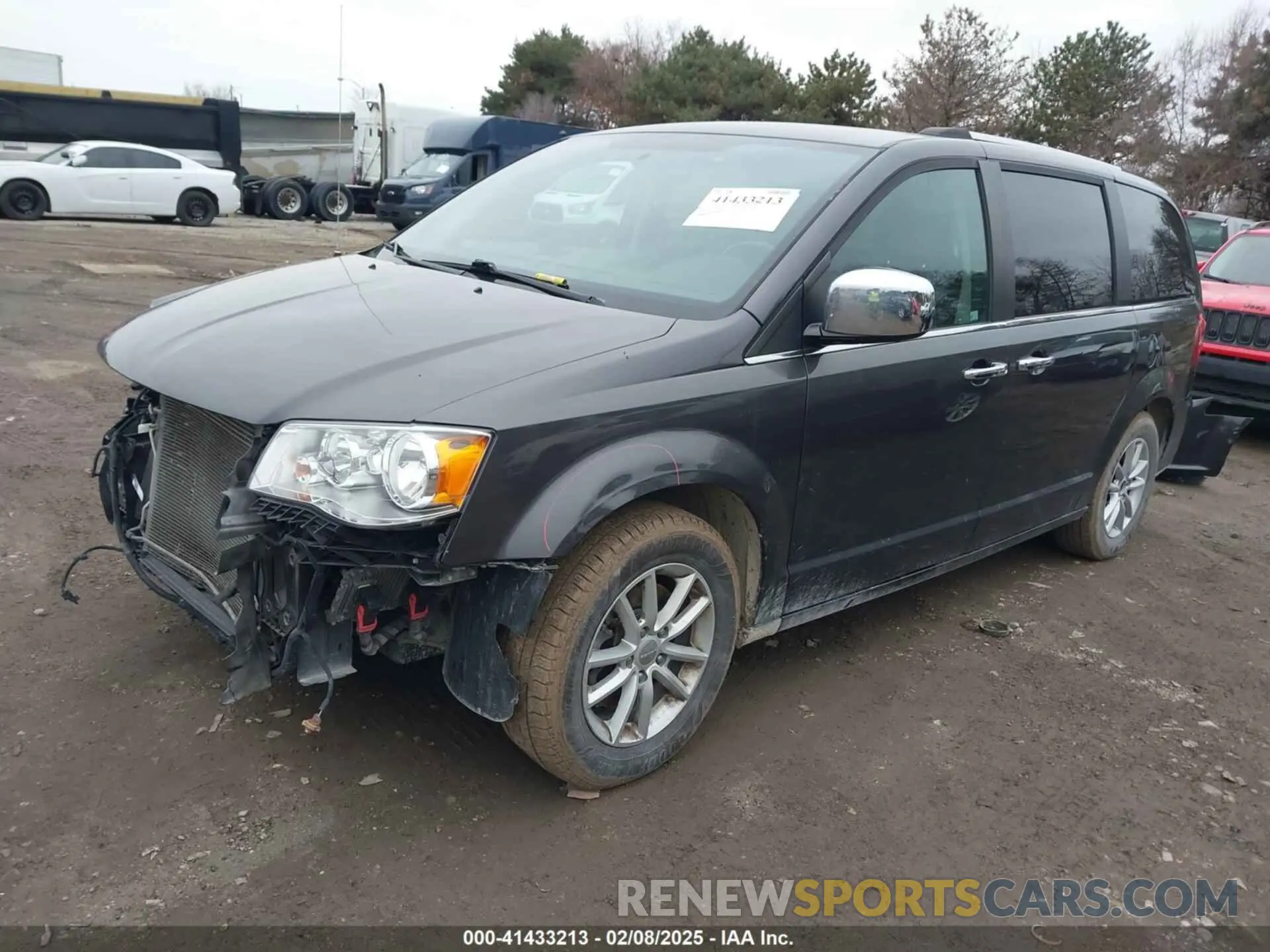 2 Photograph of a damaged car 2C4RDGCG1KR690850 DODGE GRAND CARAVAN 2019