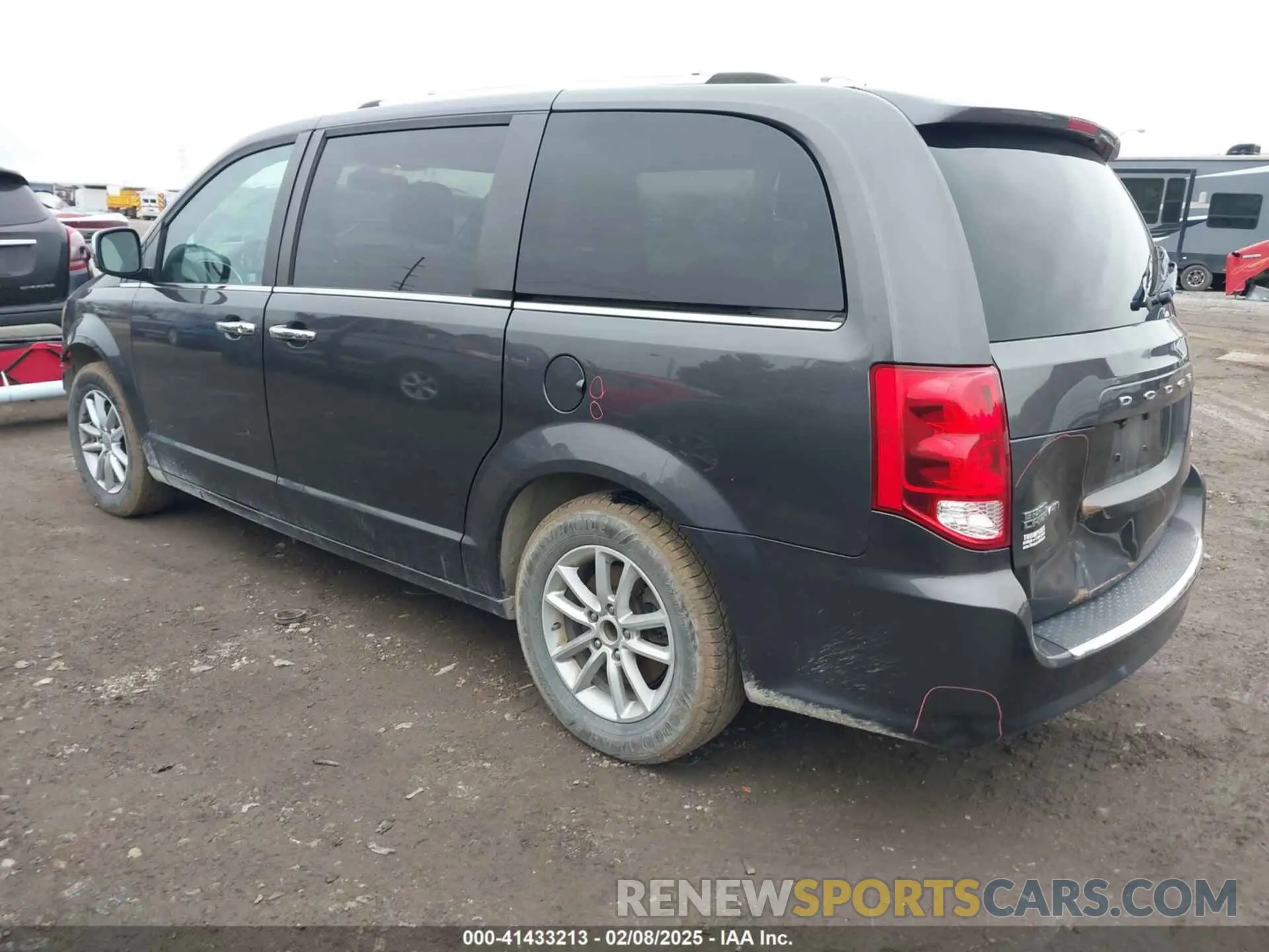 3 Photograph of a damaged car 2C4RDGCG1KR690850 DODGE GRAND CARAVAN 2019