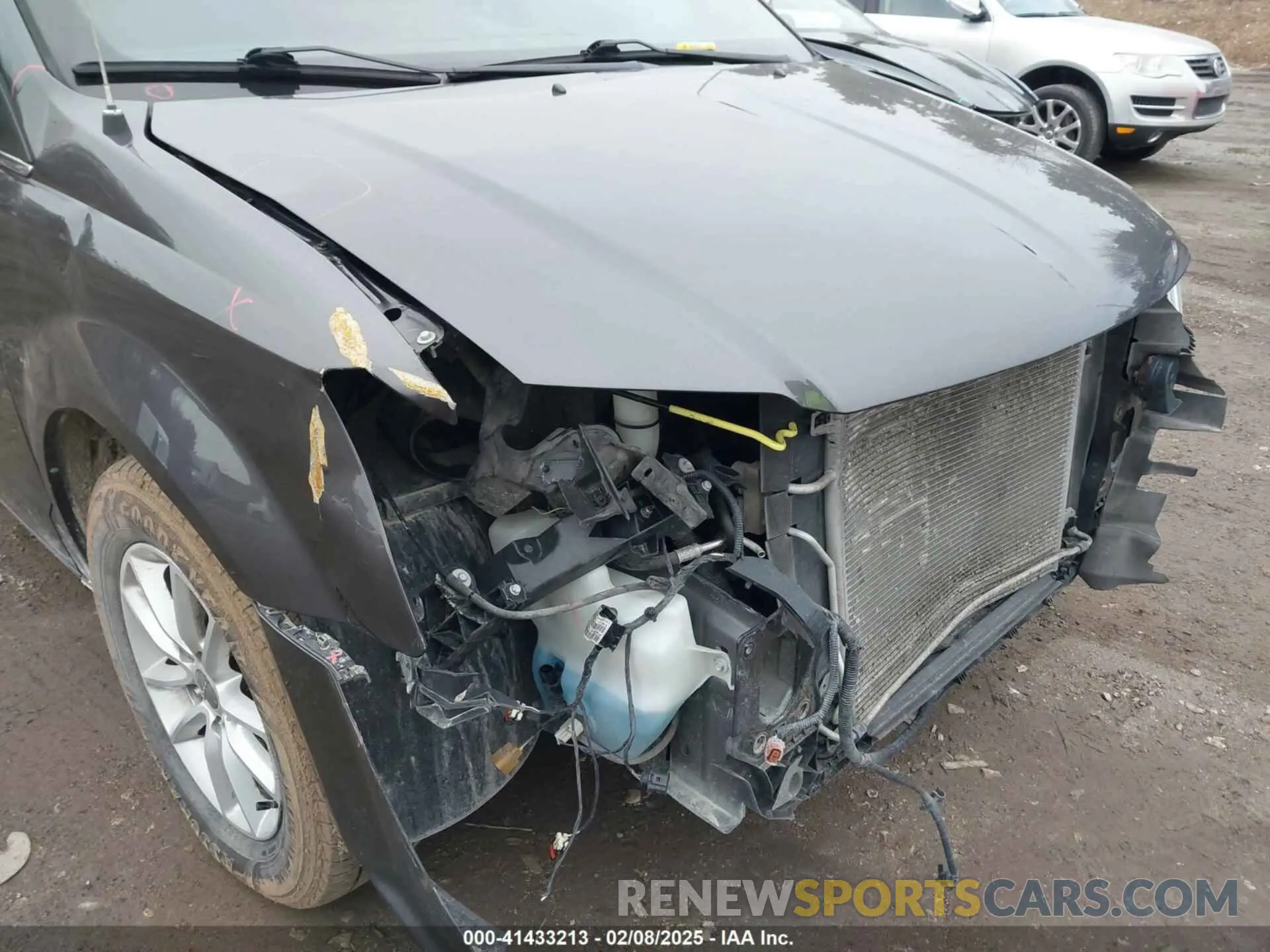 6 Photograph of a damaged car 2C4RDGCG1KR690850 DODGE GRAND CARAVAN 2019