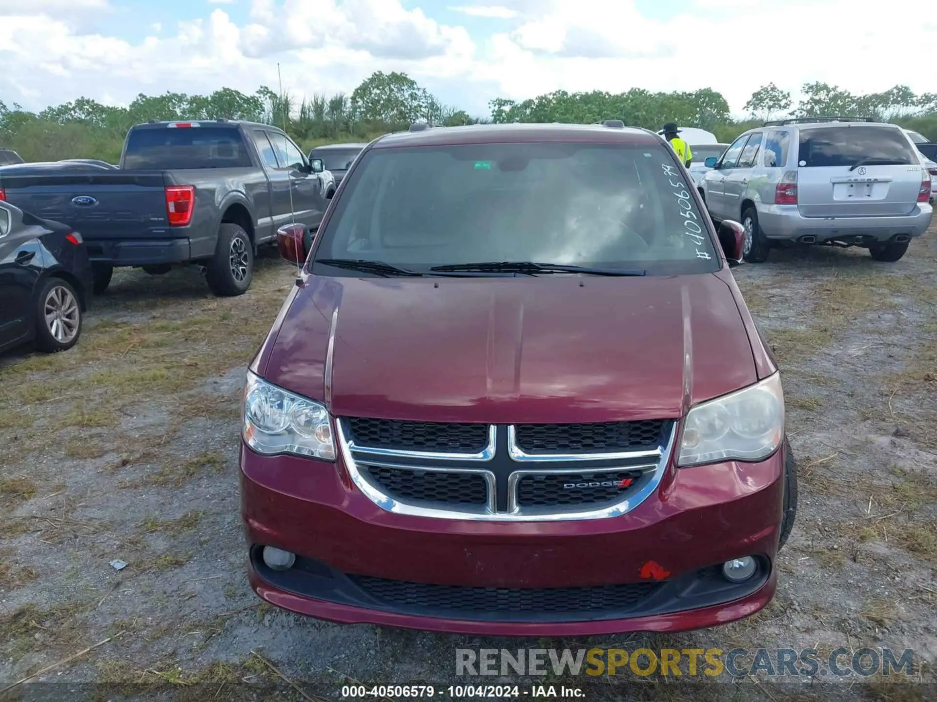 12 Photograph of a damaged car 2C4RDGCG1KR716718 DODGE GRAND CARAVAN 2019