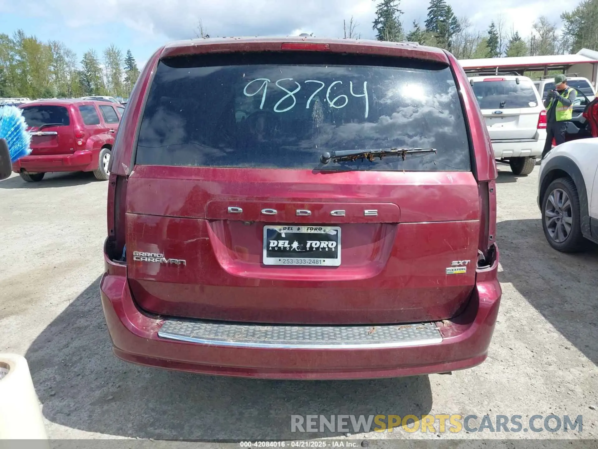 15 Photograph of a damaged car 2C4RDGCG1KR774862 DODGE GRAND CARAVAN 2019
