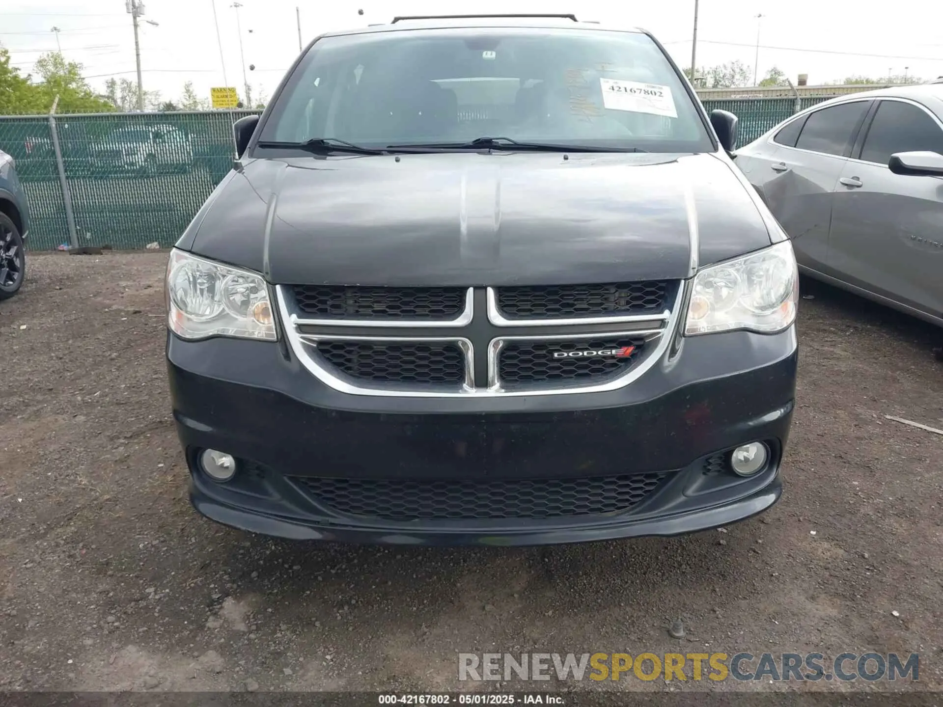 6 Photograph of a damaged car 2C4RDGCG2KR564111 DODGE GRAND CARAVAN 2019