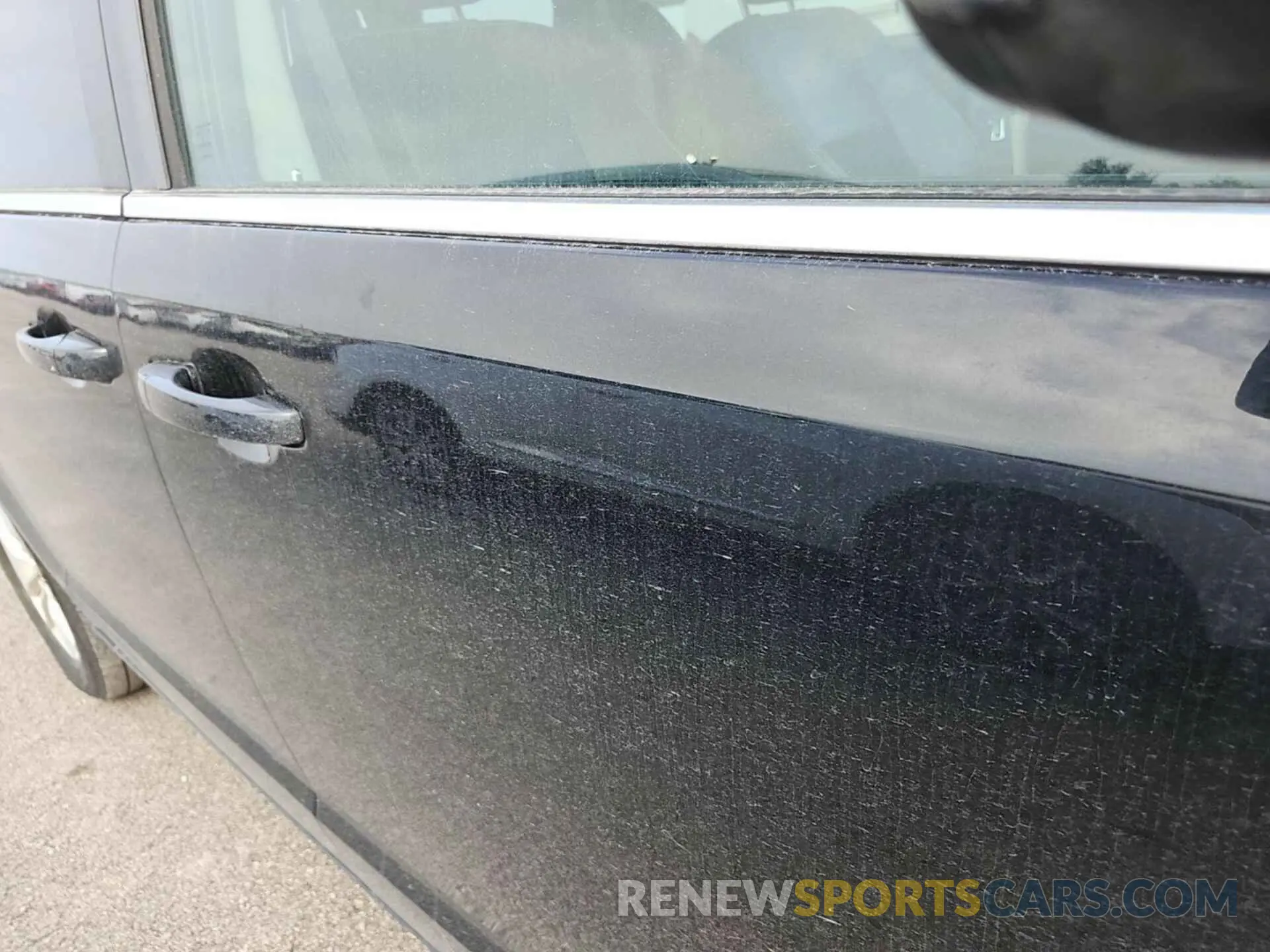18 Photograph of a damaged car 2C4RDGCG2KR600363 DODGE GRAND CARAVAN 2019