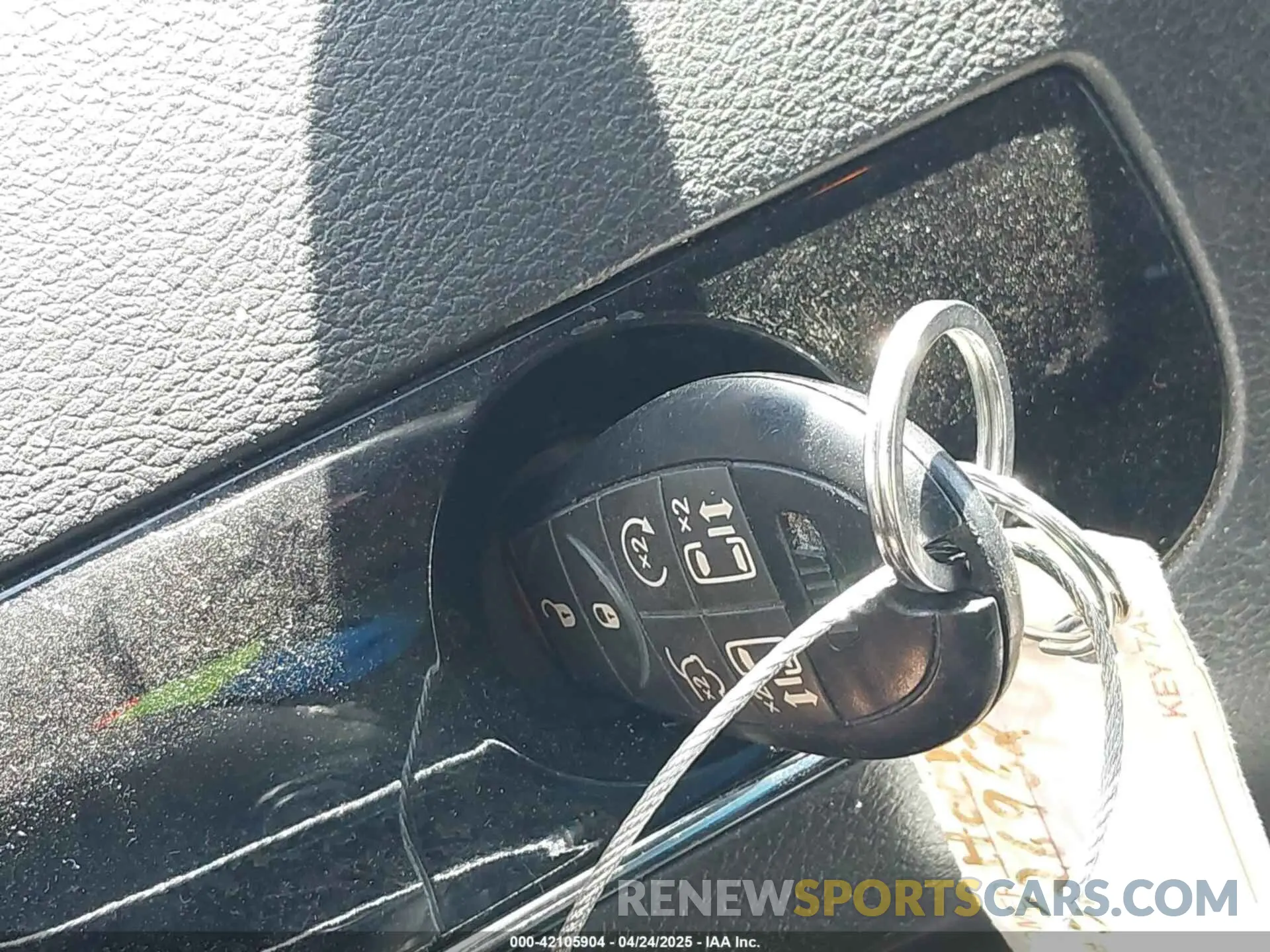 11 Photograph of a damaged car 2C4RDGCG2KR620385 DODGE GRAND CARAVAN 2019