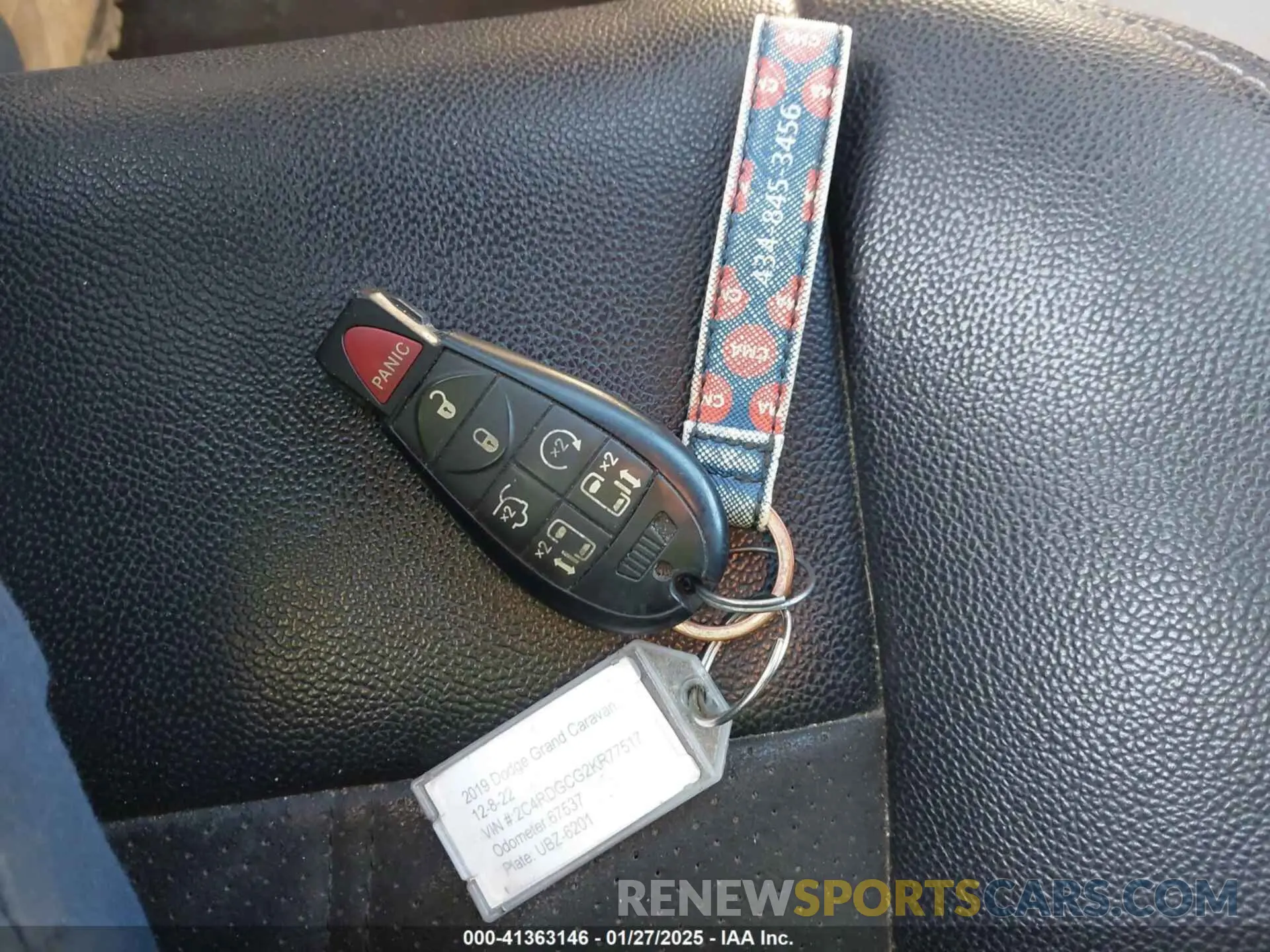 11 Photograph of a damaged car 2C4RDGCG2KR775177 DODGE GRAND CARAVAN 2019