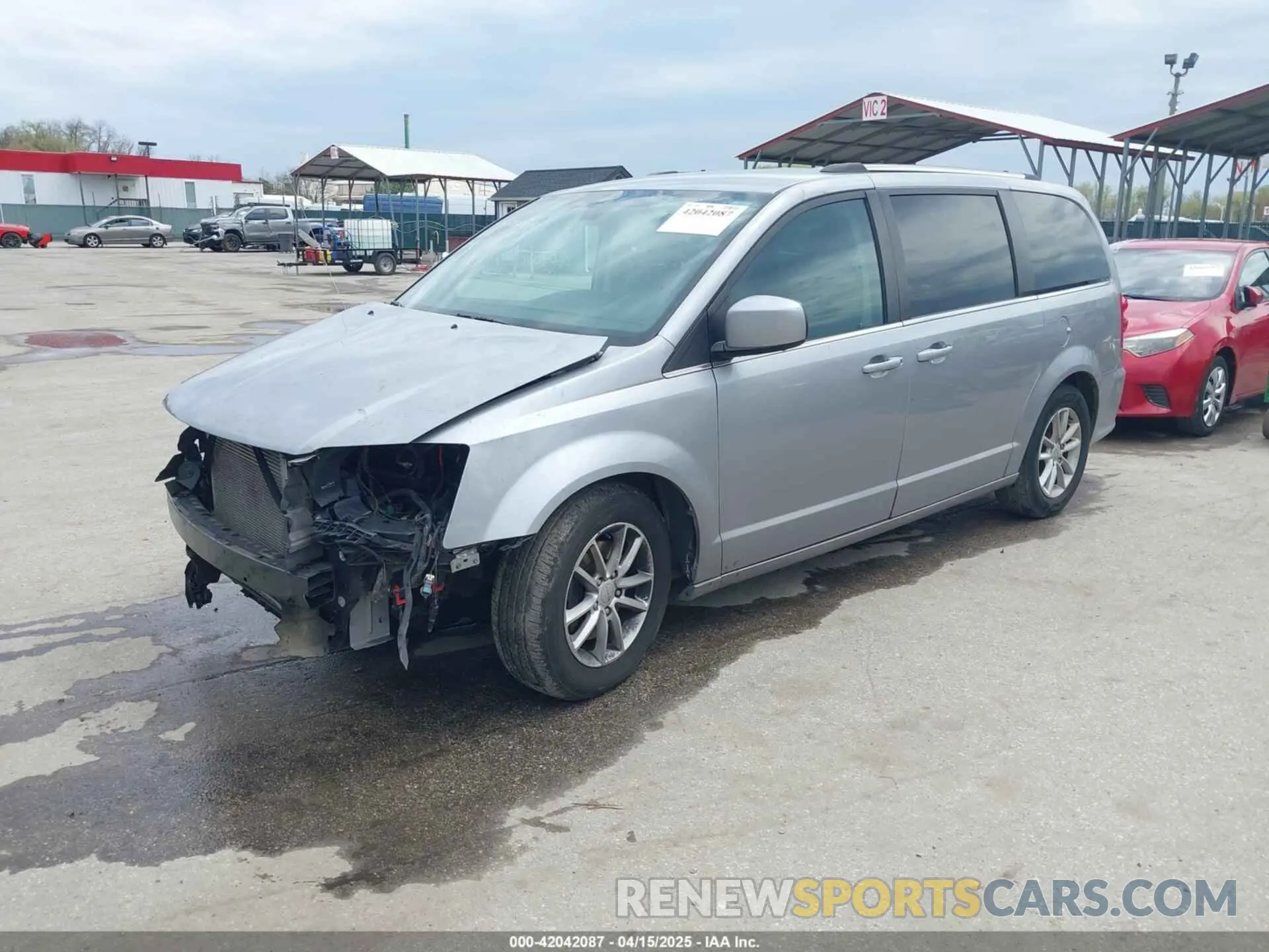 2 Photograph of a damaged car 2C4RDGCG2KR775504 DODGE GRAND CARAVAN 2019