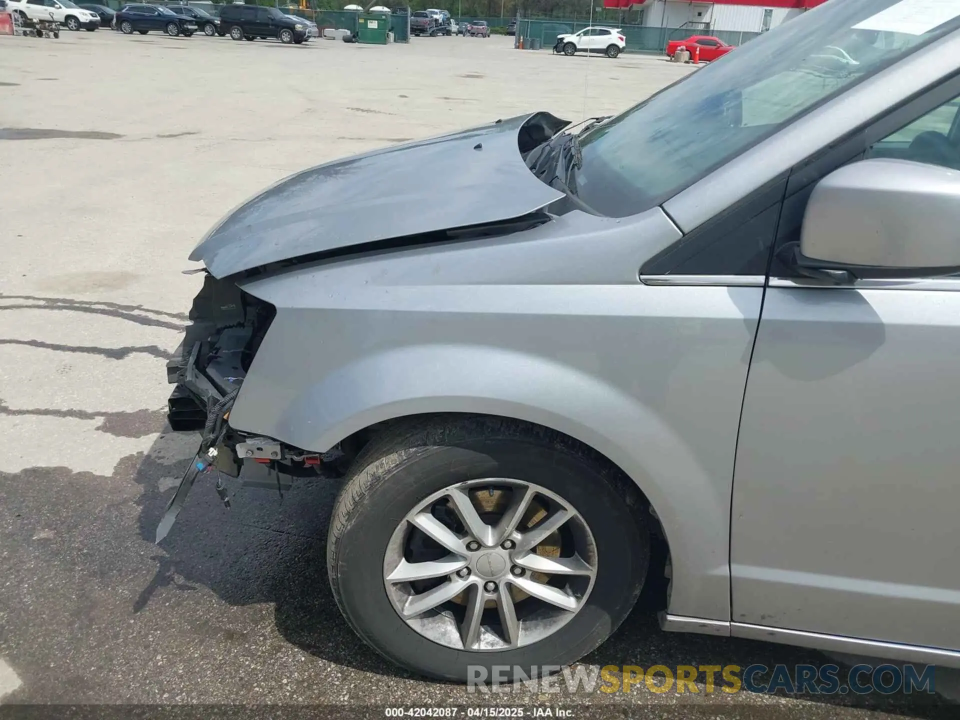 20 Photograph of a damaged car 2C4RDGCG2KR775504 DODGE GRAND CARAVAN 2019