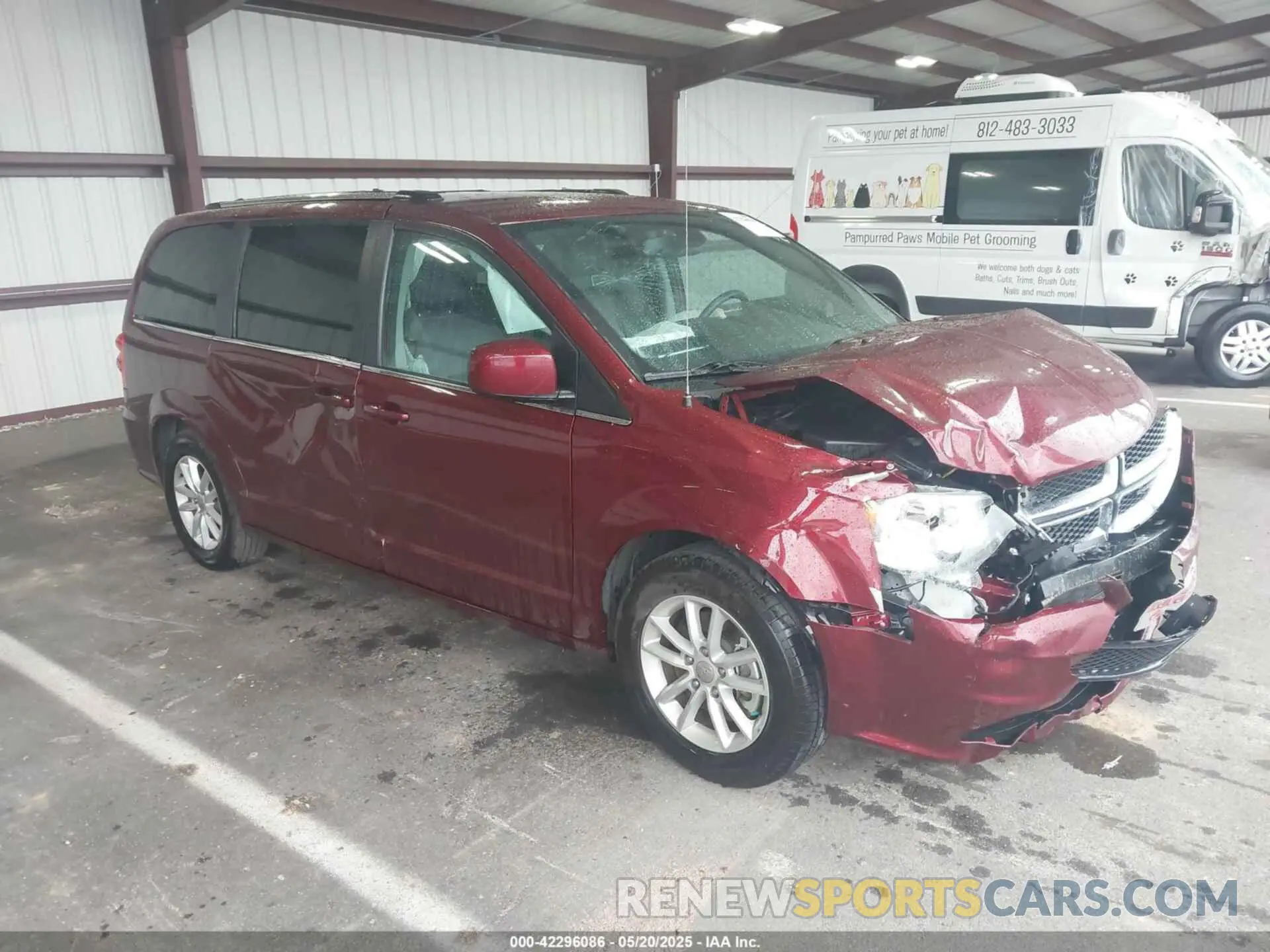 1 Photograph of a damaged car 2C4RDGCG3KR586215 DODGE GRAND CARAVAN 2019