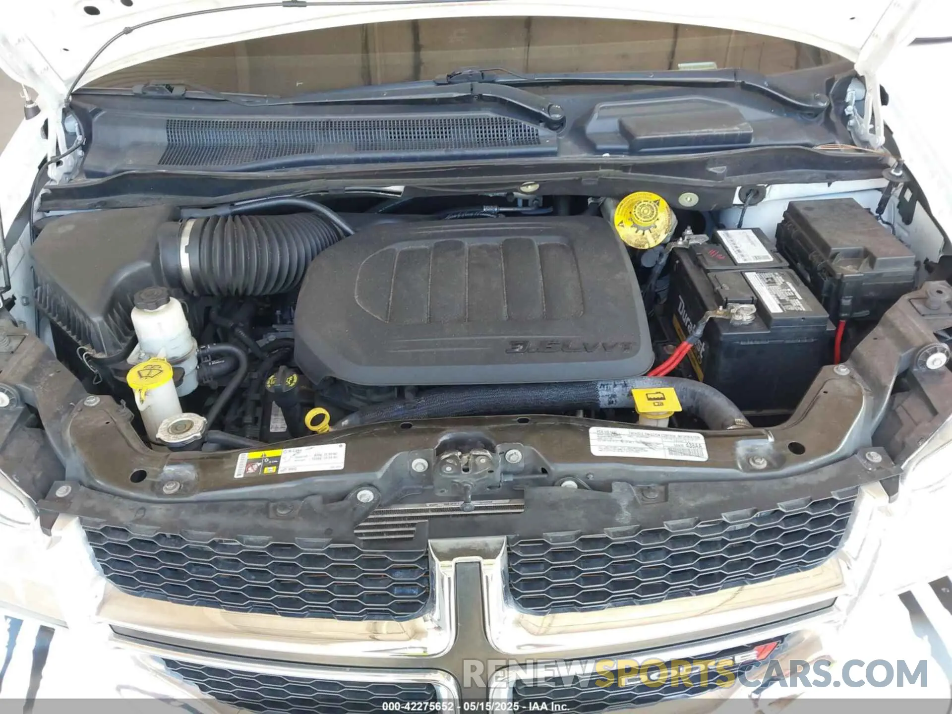 10 Photograph of a damaged car 2C4RDGCG3KR743614 DODGE GRAND CARAVAN 2019