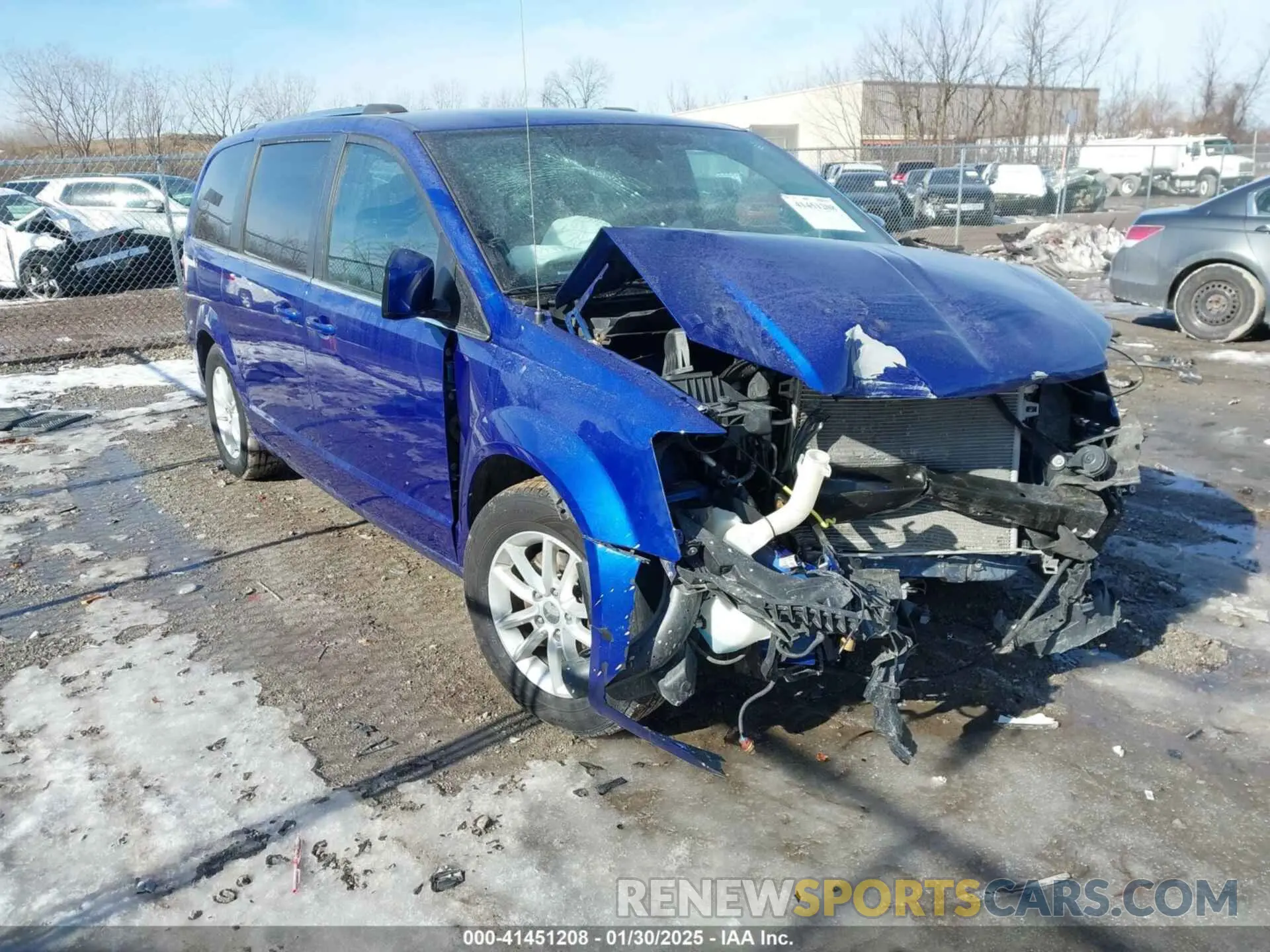1 Photograph of a damaged car 2C4RDGCG3KR757271 DODGE GRAND CARAVAN 2019