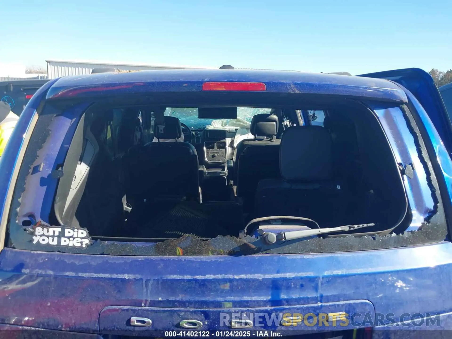 6 Photograph of a damaged car 2C4RDGCG3KR801639 DODGE GRAND CARAVAN 2019