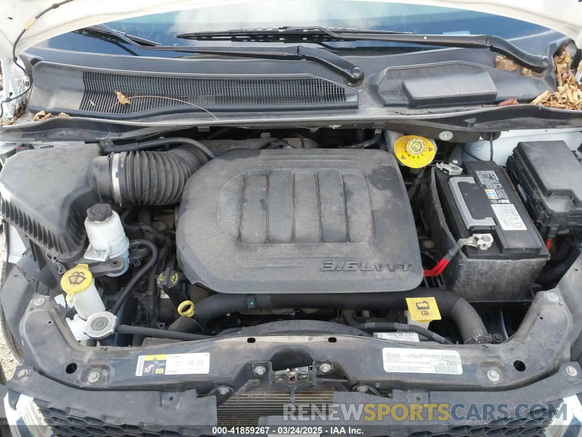 10 Photograph of a damaged car 2C4RDGCG4KR771745 DODGE GRAND CARAVAN 2019