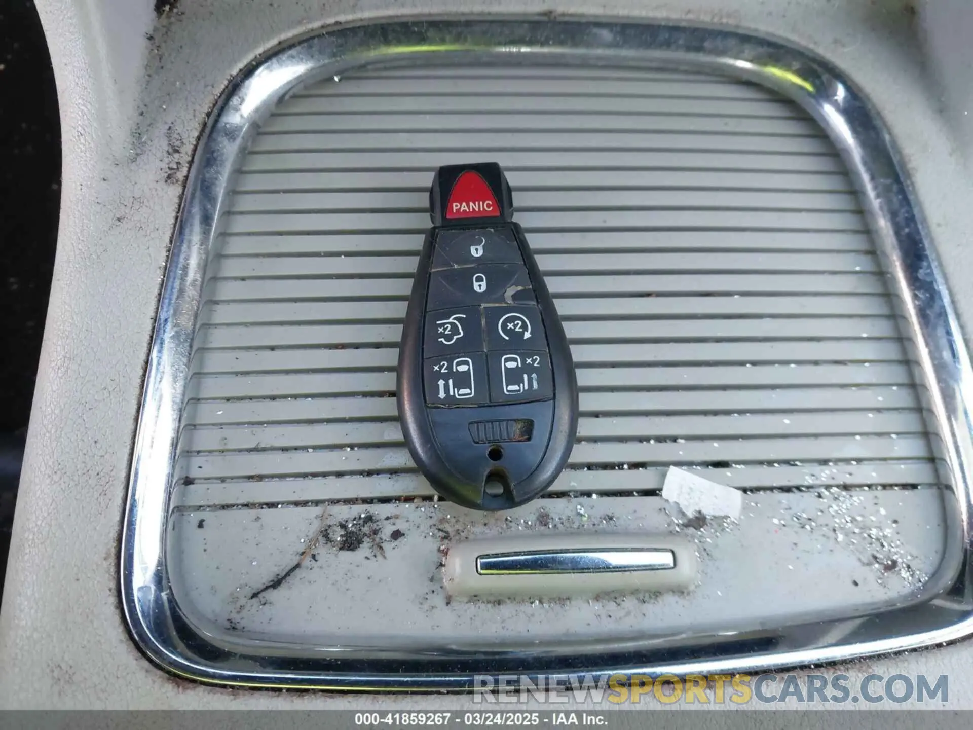 11 Photograph of a damaged car 2C4RDGCG4KR771745 DODGE GRAND CARAVAN 2019