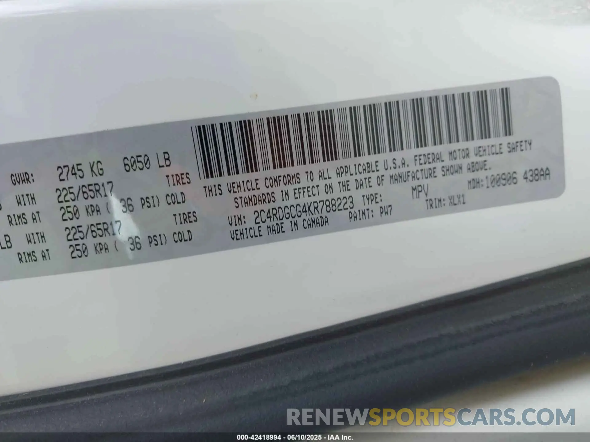 9 Photograph of a damaged car 2C4RDGCG4KR788223 DODGE GRAND CARAVAN 2019