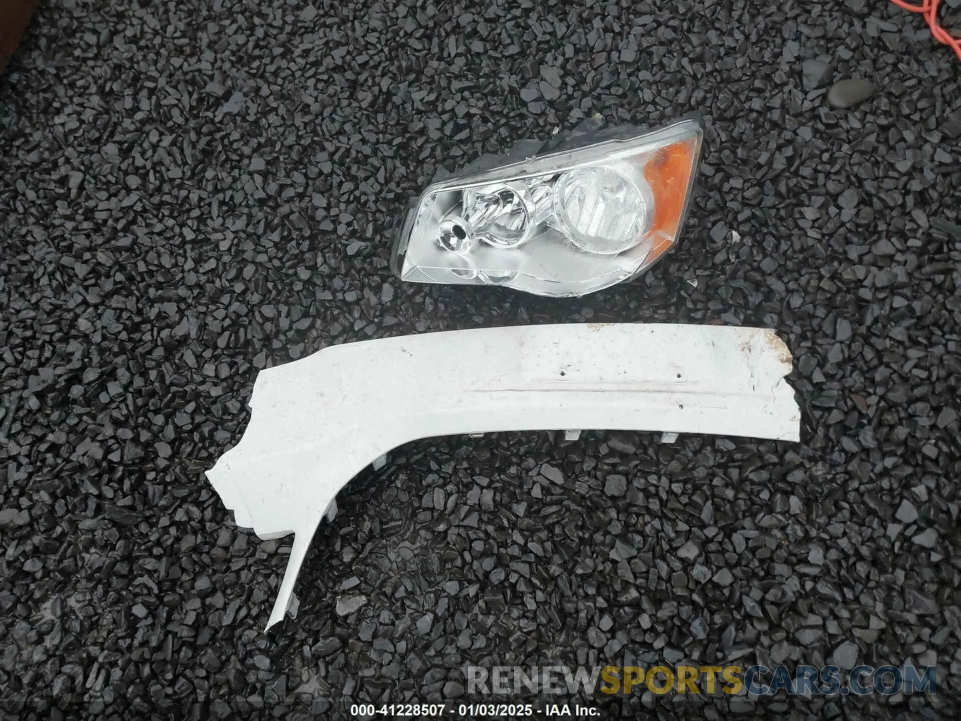 12 Photograph of a damaged car 2C4RDGCG5KR747888 DODGE GRAND CARAVAN 2019