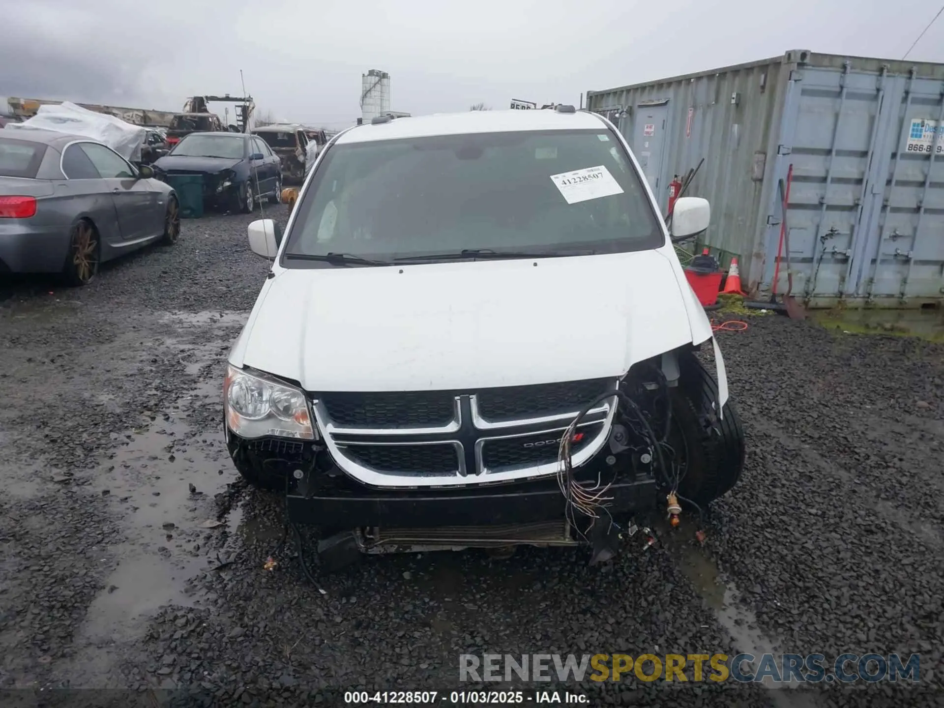 13 Photograph of a damaged car 2C4RDGCG5KR747888 DODGE GRAND CARAVAN 2019