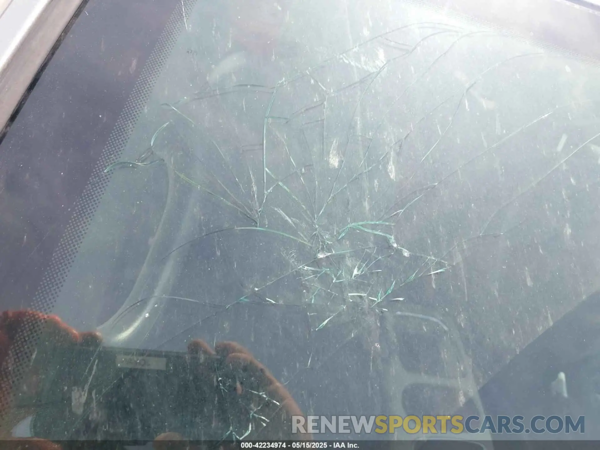 20 Photograph of a damaged car 2C4RDGCG5KR800489 DODGE GRAND CARAVAN 2019