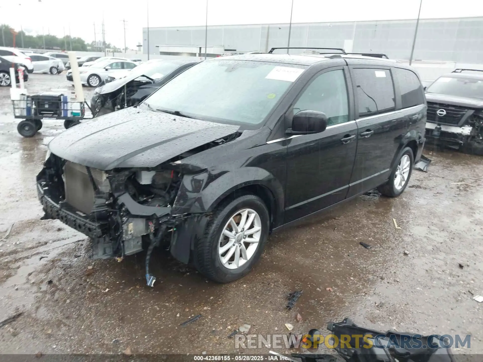 2 Photograph of a damaged car 2C4RDGCG6KR518197 DODGE GRAND CARAVAN 2019