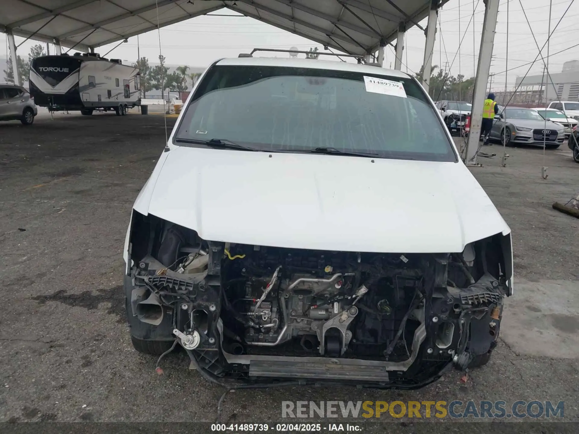 11 Photograph of a damaged car 2C4RDGCG6KR726175 DODGE GRAND CARAVAN 2019
