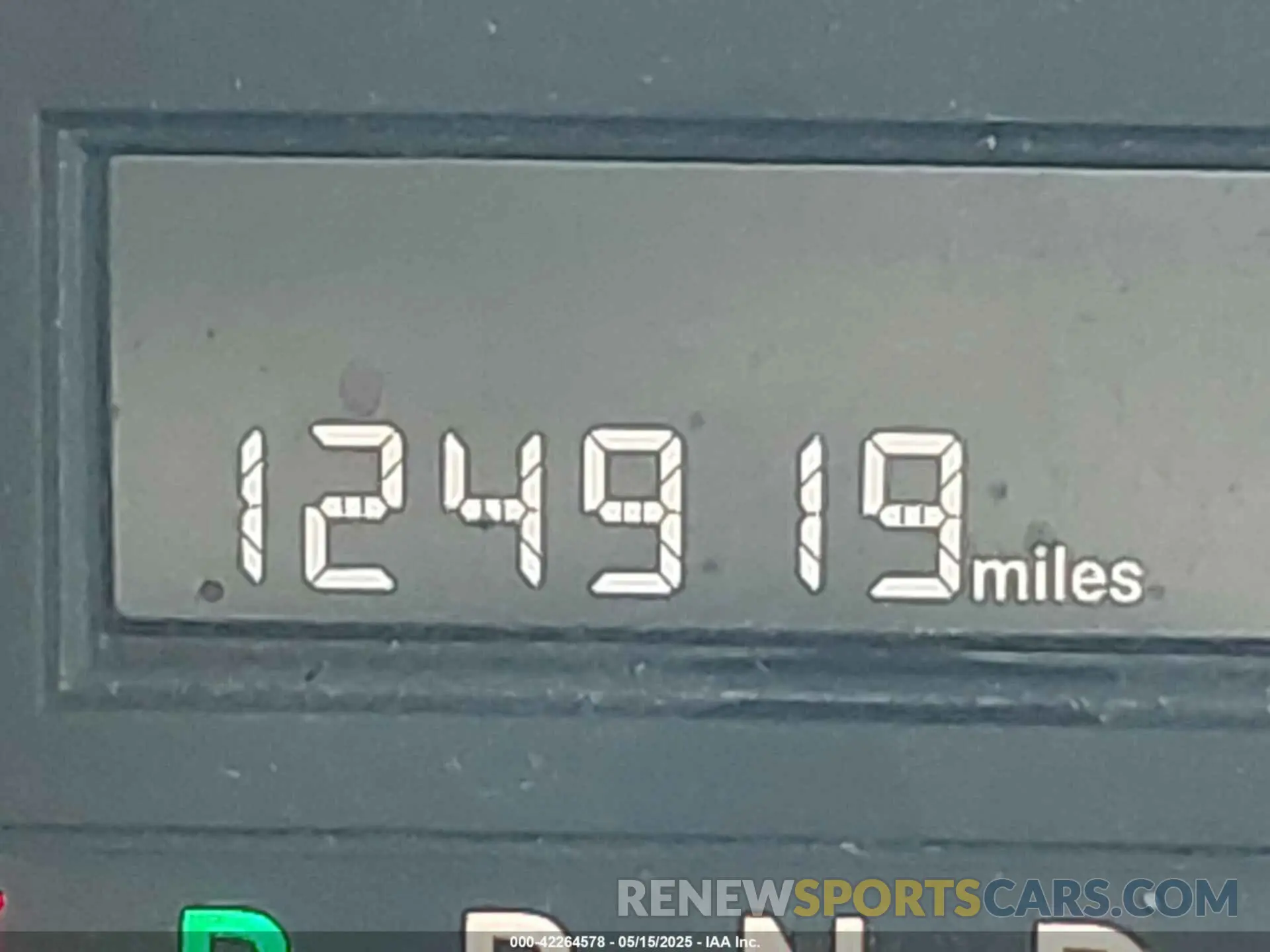 16 Photograph of a damaged car 2C4RDGCG7KR517267 DODGE GRAND CARAVAN 2019