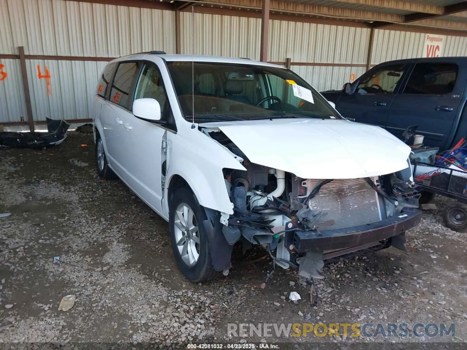 20 Photograph of a damaged car 2C4RDGCG7KR677214 DODGE GRAND CARAVAN 2019