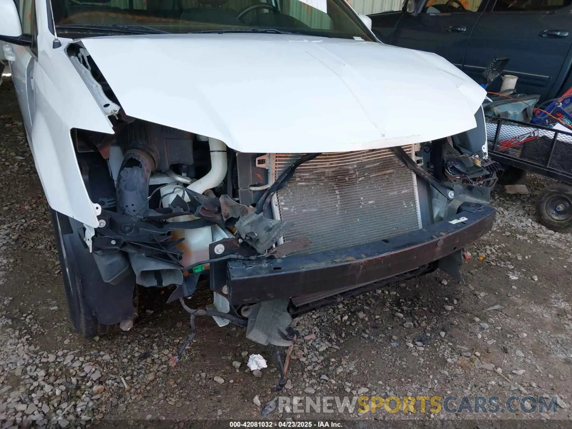 6 Photograph of a damaged car 2C4RDGCG7KR677214 DODGE GRAND CARAVAN 2019