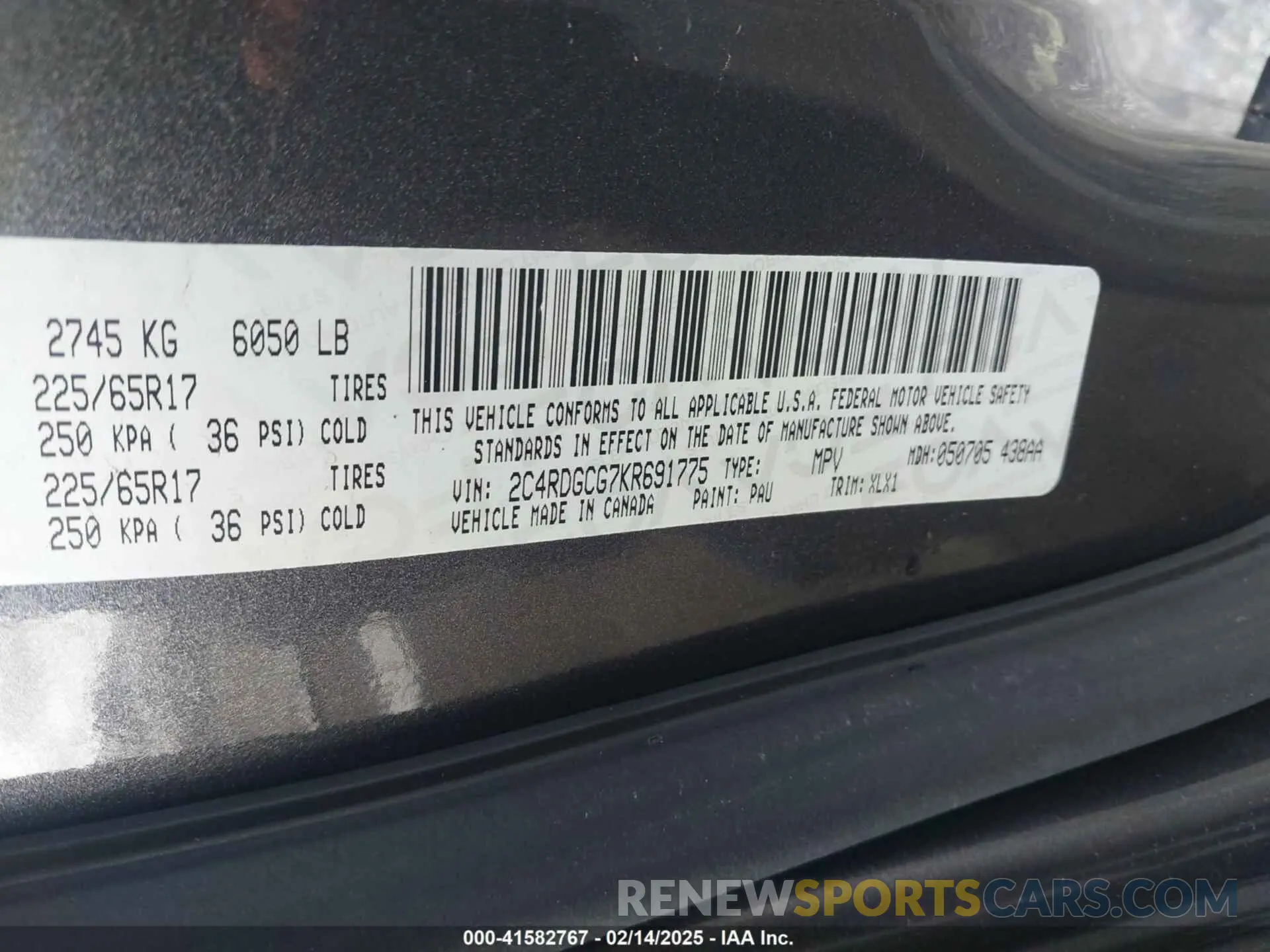 9 Photograph of a damaged car 2C4RDGCG7KR691775 DODGE GRAND CARAVAN 2019