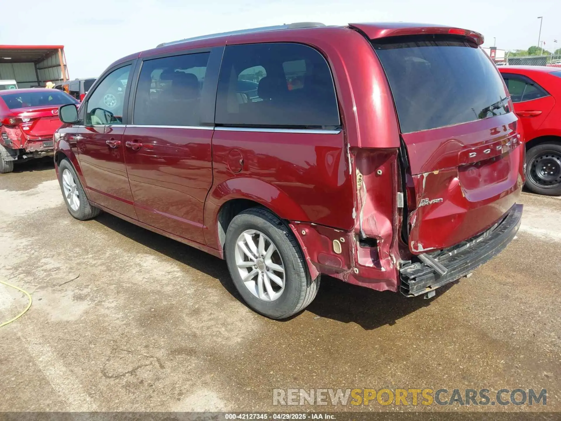 3 Photograph of a damaged car 2C4RDGCG7KR786787 DODGE GRAND CARAVAN 2019