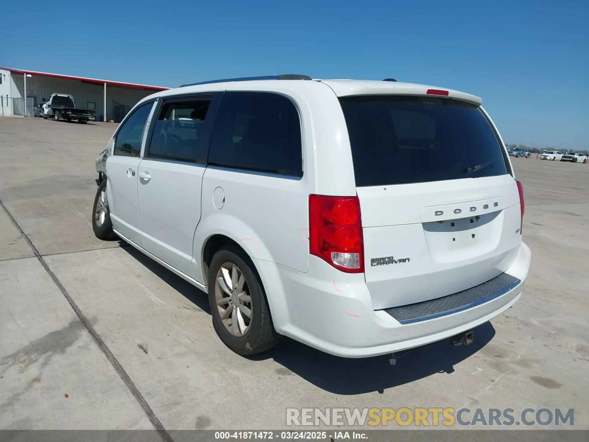 3 Photograph of a damaged car 2C4RDGCG8KR642293 DODGE GRAND CARAVAN 2019