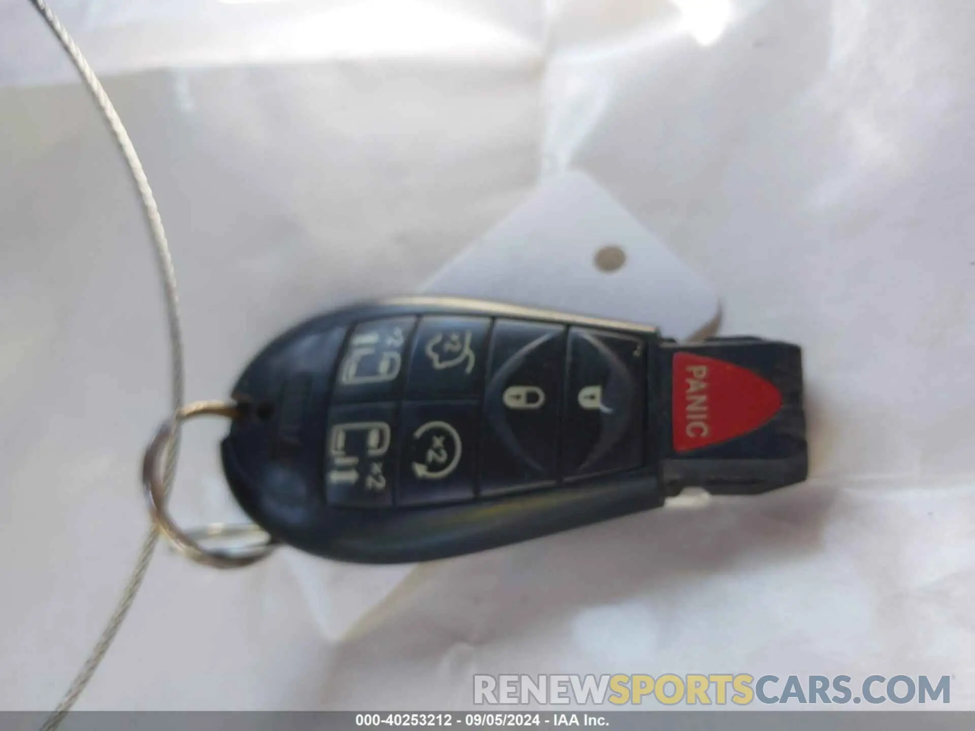 11 Photograph of a damaged car 2C4RDGCG8KR728977 DODGE GRAND CARAVAN 2019