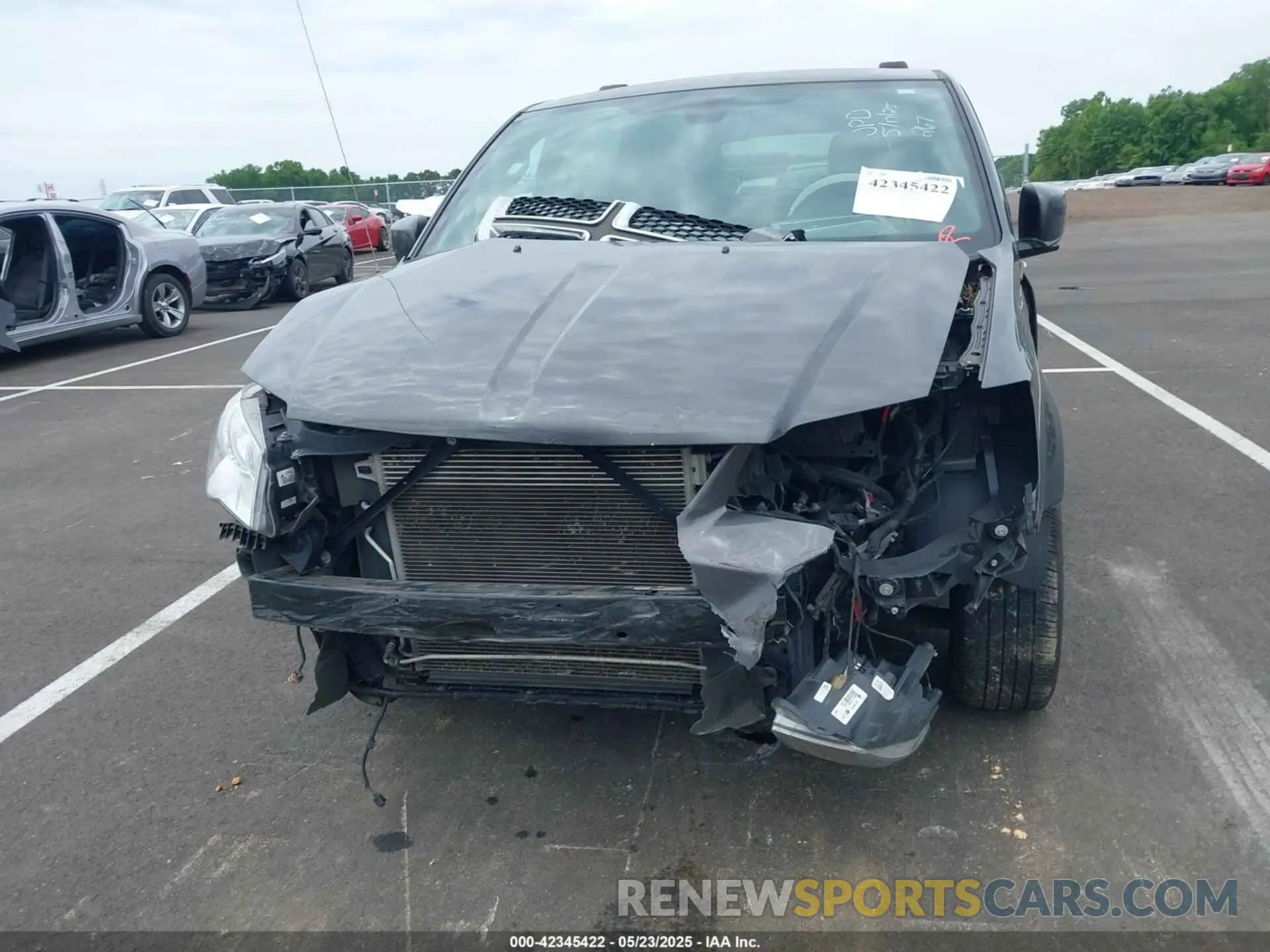 11 Photograph of a damaged car 2C4RDGCG8KR798043 DODGE GRAND CARAVAN 2019