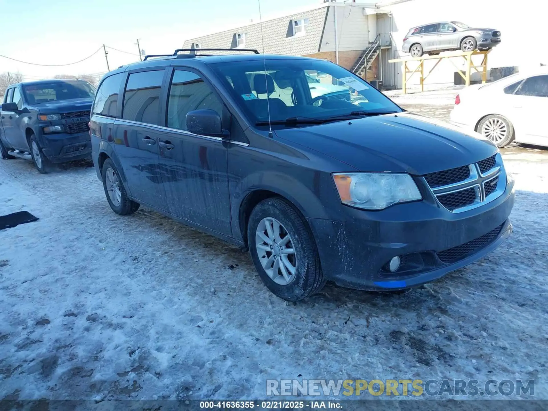 1 Photograph of a damaged car 2C4RDGCG9KR637121 DODGE GRAND CARAVAN 2019