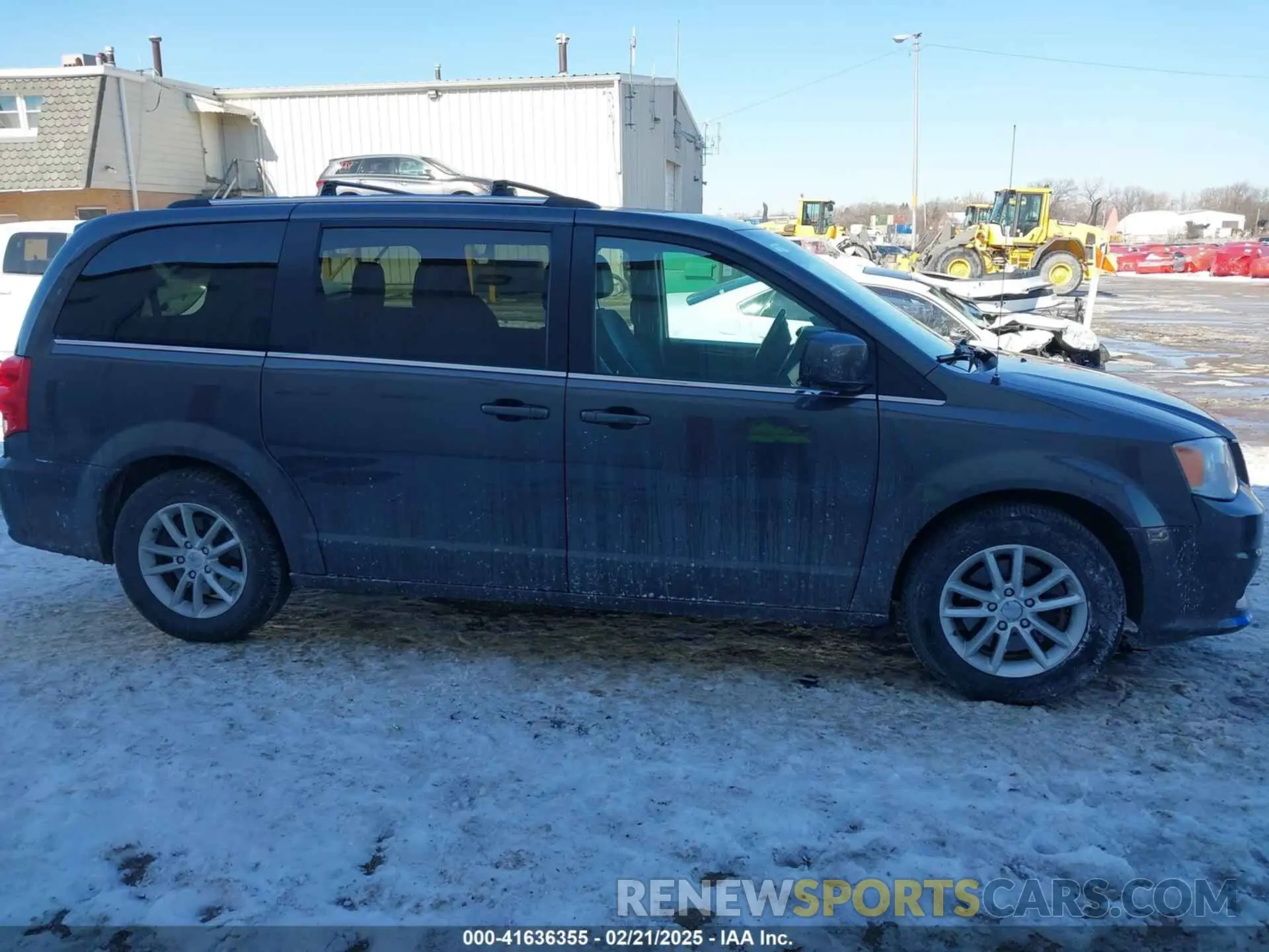 14 Photograph of a damaged car 2C4RDGCG9KR637121 DODGE GRAND CARAVAN 2019